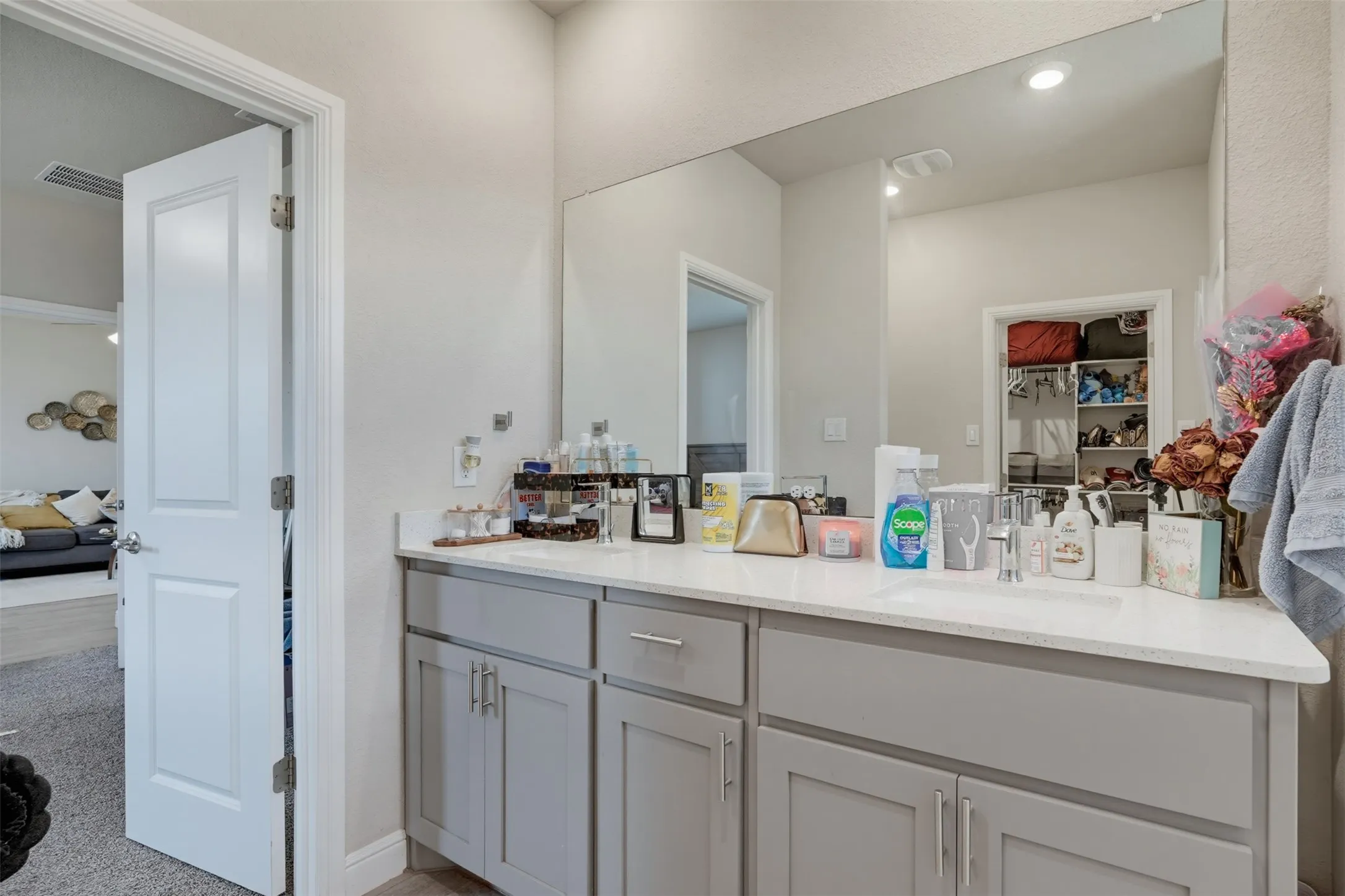Single Family Residence For Sale in Denton County , 1148 Gillespie Drive, Fort Worth, Texas 76247, 3 Bedroom, 2 Bathroom, 2 Garage spaces, 1,803 Sqft, built in 2022, mls#21313242, Real Estate Agent in Fort Worth, Homes For Sale in Denton county, Homes For Sale in Fort Worth, Realtor in Fort Worth Texas, Real Estate Brokerage Independent Realty Texas, Luminita Cordes Realtor