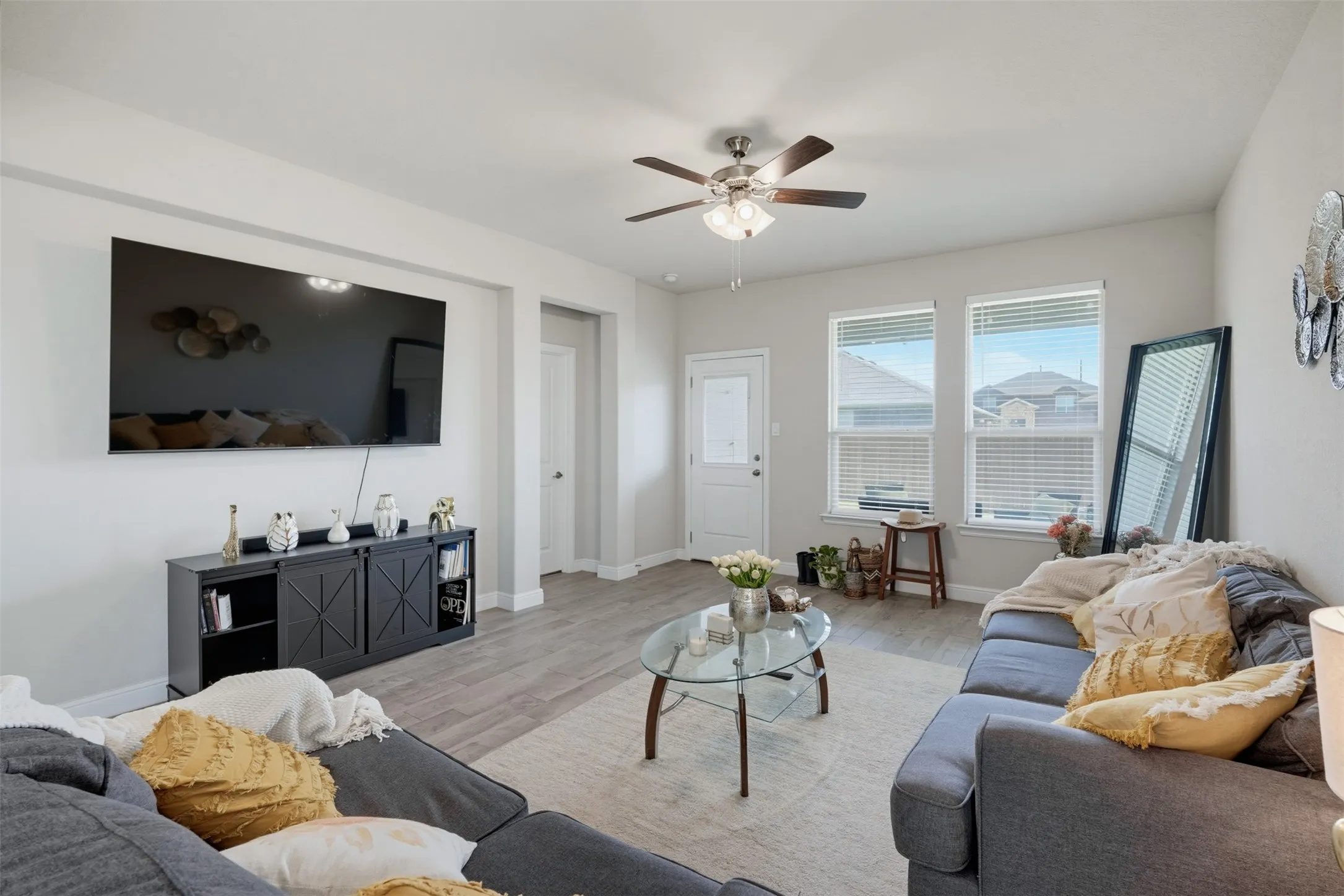 Single Family Residence For Sale in Denton County , 1148 Gillespie Drive, Fort Worth, Texas 76247, 3 Bedroom, 2 Bathroom, 2 Garage spaces, 1,803 Sqft, built in 2022, mls#21313242, Real Estate Agent in Fort Worth, Homes For Sale in Denton county, Homes For Sale in Fort Worth, Realtor in Fort Worth Texas, Real Estate Brokerage Independent Realty Texas, Luminita Cordes Realtor