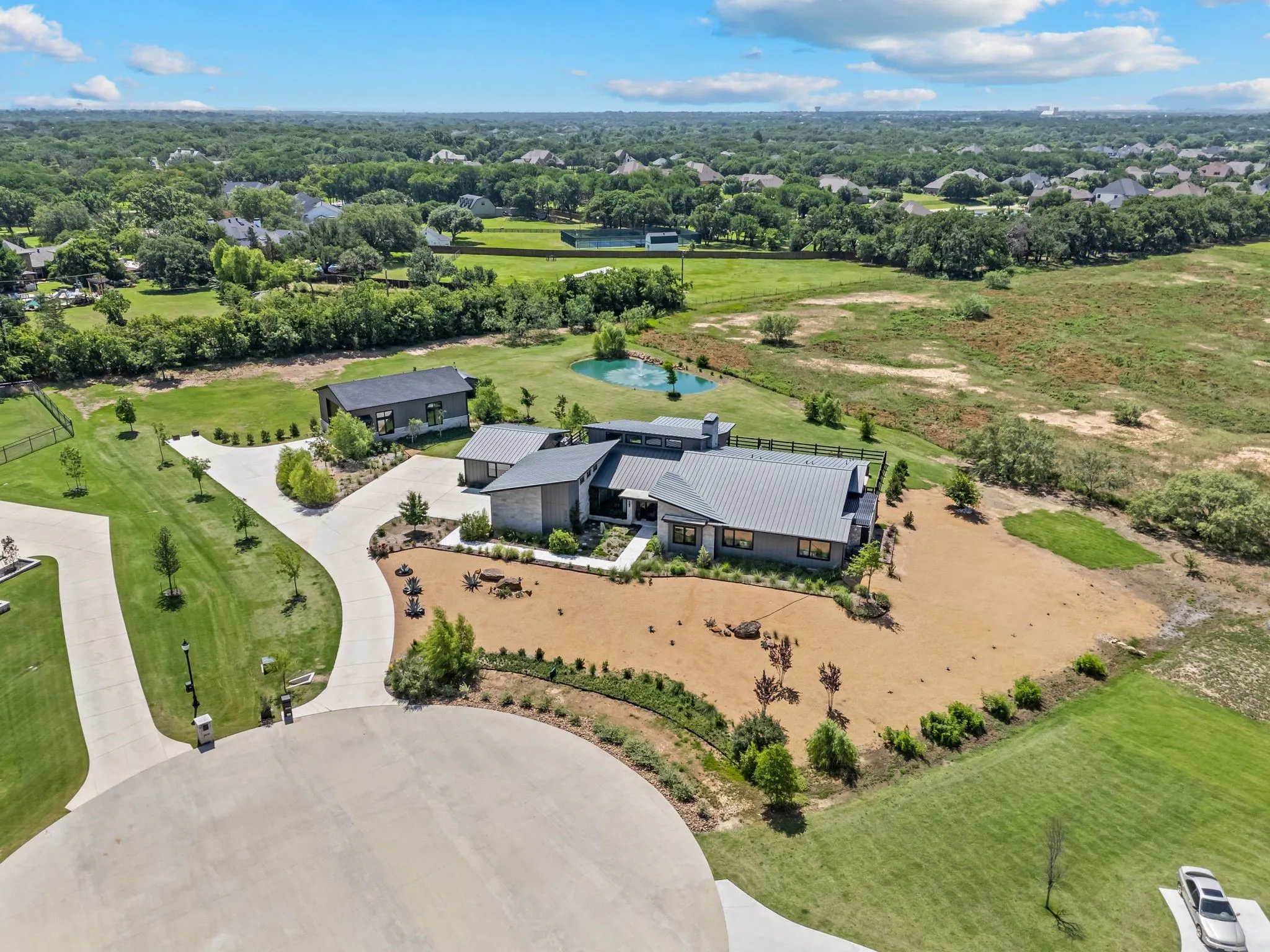 Single Family Residence For Sale in Denton County , 2036 High Meadow Court, Bartonville, Texas 76226, 4 Bedroom, 5 Bathroom, 5 Garage spaces, 4,675 Sqft, built in 2023, mls#21319903, Real Estate Agent in Bartonville, Homes For Sale in Denton county, Homes For Sale in Bartonville, Realtor in Bartonville Texas, Real Estate Brokerage Independent Realty Texas, Luminita Cordes Realtor