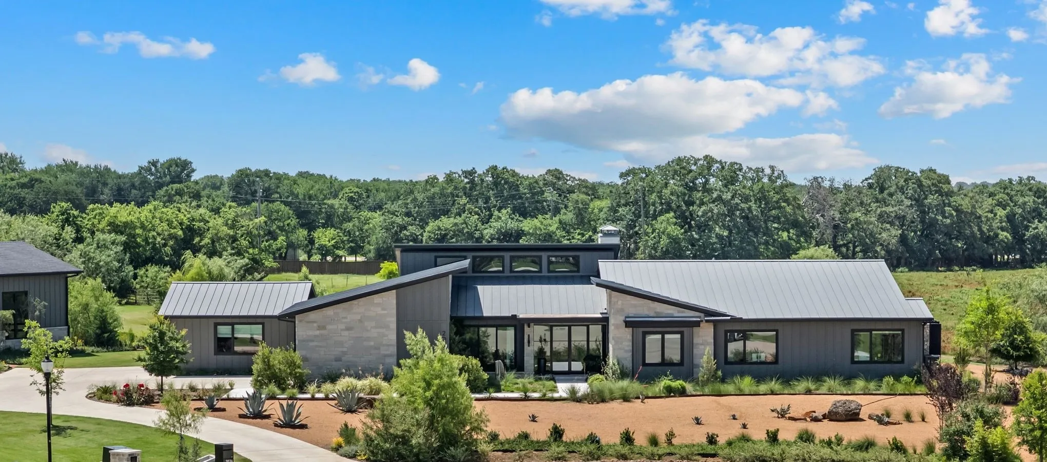 Single Family Residence For Sale in Denton County , 2036 High Meadow Court, Bartonville, Texas 76226, 4 Bedroom, 5 Bathroom, 5 Garage spaces, 4,675 Sqft, built in 2023, mls#21319903, Real Estate Agent in Bartonville, Homes For Sale in Denton county, Homes For Sale in Bartonville, Realtor in Bartonville Texas, Real Estate Brokerage Independent Realty Texas, Luminita Cordes Realtor