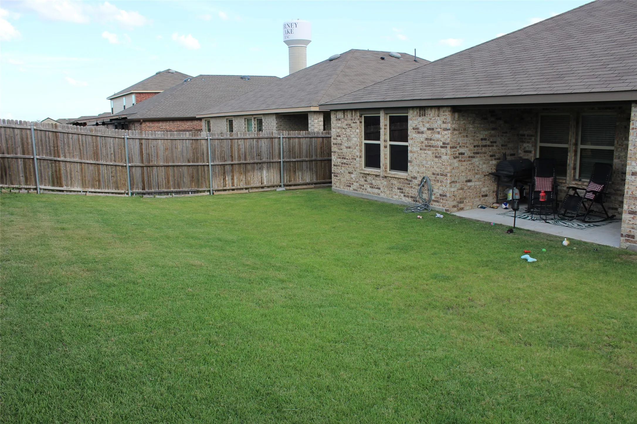 Single Family Residence For Sale in Kaufman County , 2416 Karnack Drive, Forney, Texas 75126, 4 Bedroom, 2 Bathroom, 2 Garage spaces, 1,674 Sqft, built in 2019, mls#21320619, Real Estate Agent in Forney, Homes For Sale in Kaufman county, Homes For Sale in Forney, Realtor in Forney Texas, Real Estate Brokerage Independent Realty Texas, Luminita Cordes Realtor