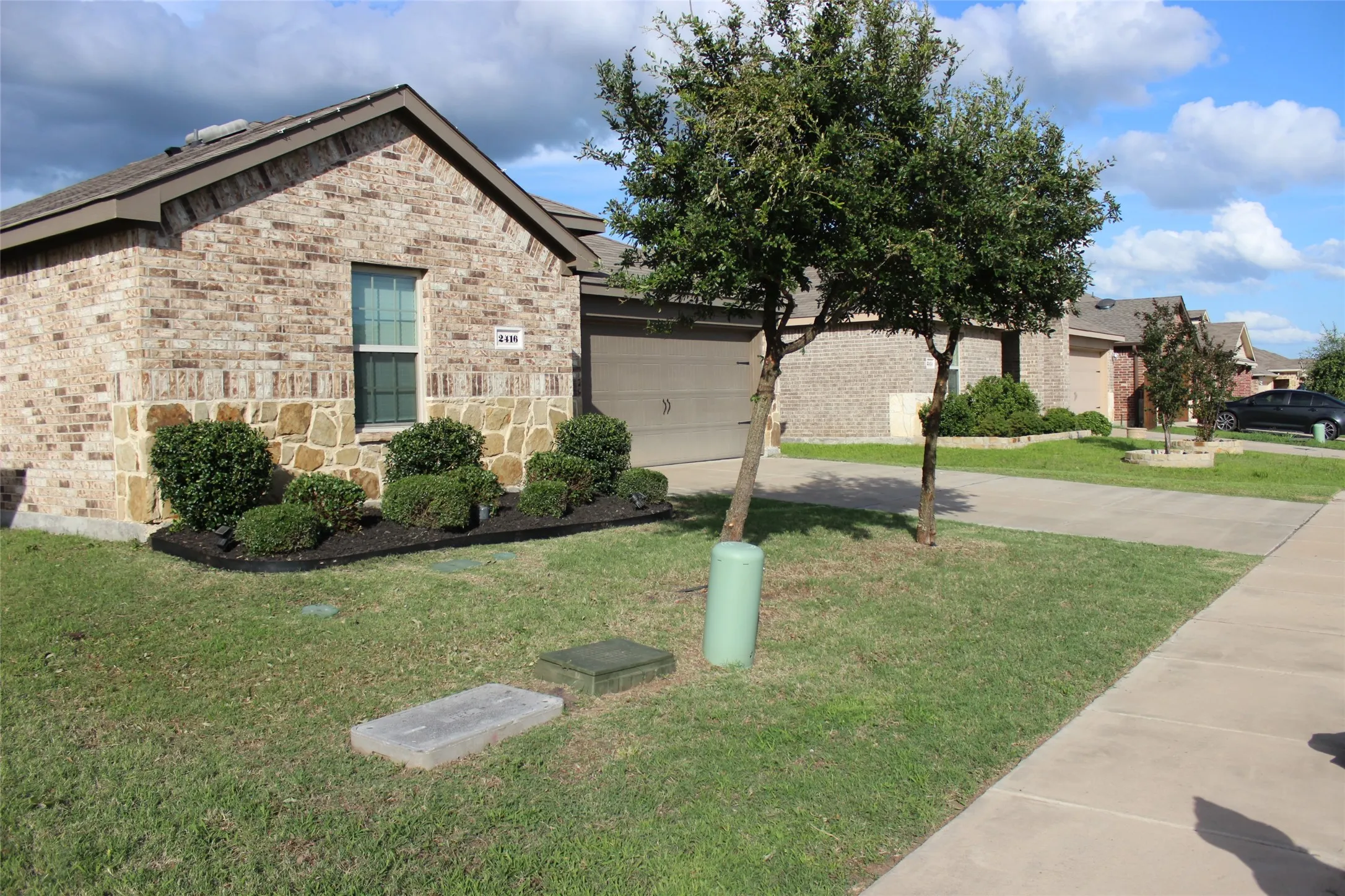 Single Family Residence For Sale in Kaufman County , 2416 Karnack Drive, Forney, Texas 75126, 4 Bedroom, 2 Bathroom, 2 Garage spaces, 1,674 Sqft, built in 2019, mls#21320619, Real Estate Agent in Forney, Homes For Sale in Kaufman county, Homes For Sale in Forney, Realtor in Forney Texas, Real Estate Brokerage Independent Realty Texas, Luminita Cordes Realtor