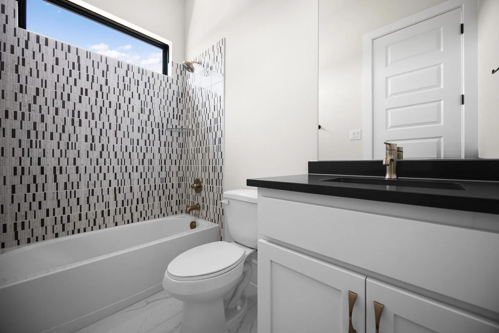 4011 Yellow Jasmine Lane-09.10.2026-GRNWRKS Media-25
