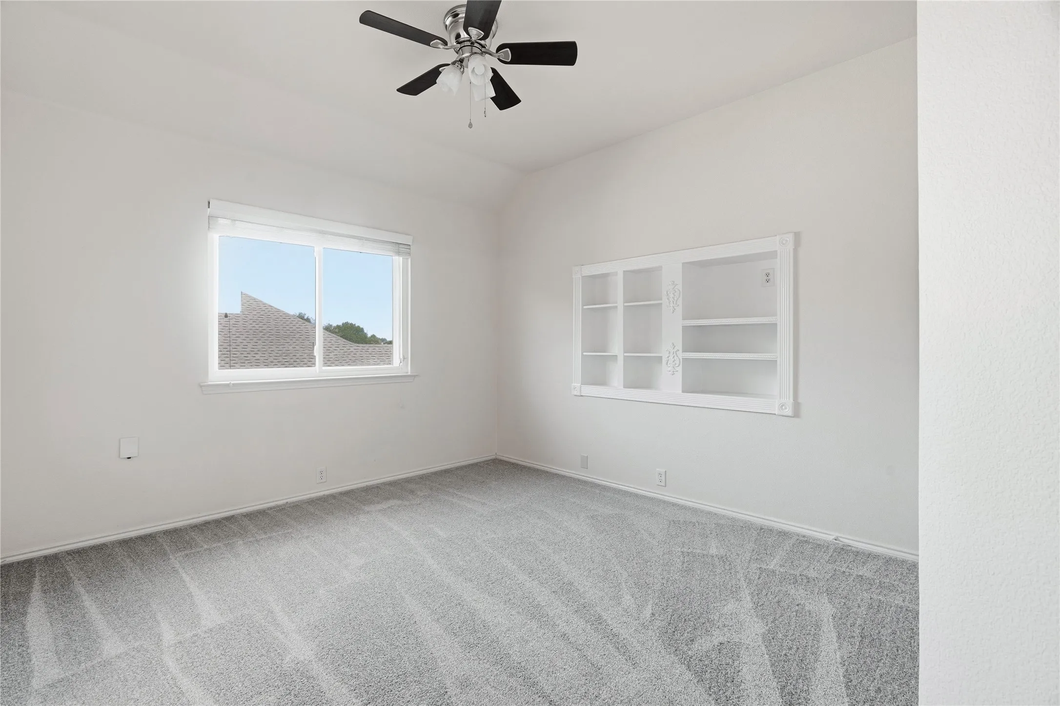 Single Family Residence For Sale in Tarrant County , 1007 Dover Heights Trail, Mansfield, Texas 76063, 4 Bedroom, 4 Bathroom, 3 Garage spaces, 3,029 Sqft, built in 2002, mls#21319751, Real Estate Agent in Mansfield, Homes For Sale in Tarrant county, Homes For Sale in Mansfield, Realtor in Mansfield Texas, Real Estate Brokerage Independent Realty Texas, Luminita Cordes Realtor