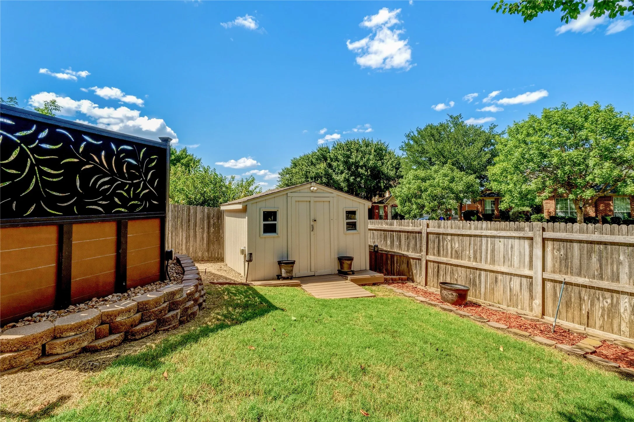 Single Family Residence For Sale in Tarrant County , 1007 Dover Heights Trail, Mansfield, Texas 76063, 4 Bedroom, 4 Bathroom, 3 Garage spaces, 3,029 Sqft, built in 2002, mls#21319751, Real Estate Agent in Mansfield, Homes For Sale in Tarrant county, Homes For Sale in Mansfield, Realtor in Mansfield Texas, Real Estate Brokerage Independent Realty Texas, Luminita Cordes Realtor