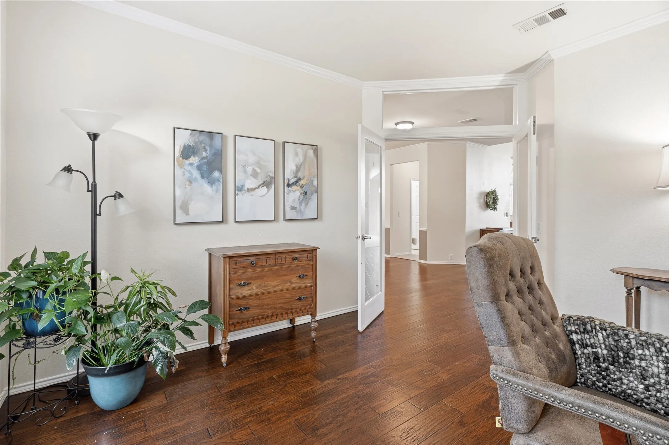 Single Family Residence For Sale in Tarrant County , 1007 Dover Heights Trail, Mansfield, Texas 76063, 4 Bedroom, 4 Bathroom, 3 Garage spaces, 3,029 Sqft, built in 2002, mls#21319751, Real Estate Agent in Mansfield, Homes For Sale in Tarrant county, Homes For Sale in Mansfield, Realtor in Mansfield Texas, Real Estate Brokerage Independent Realty Texas, Luminita Cordes Realtor