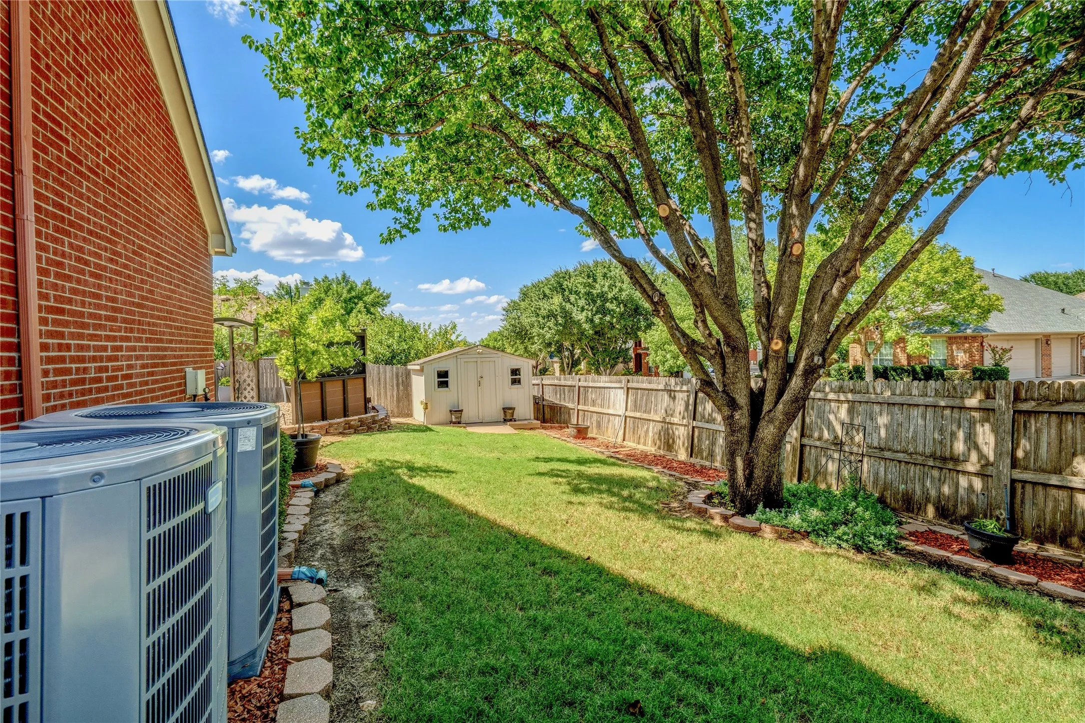 Single Family Residence For Sale in Tarrant County , 1007 Dover Heights Trail, Mansfield, Texas 76063, 4 Bedroom, 4 Bathroom, 3 Garage spaces, 3,029 Sqft, built in 2002, mls#21319751, Real Estate Agent in Mansfield, Homes For Sale in Tarrant county, Homes For Sale in Mansfield, Realtor in Mansfield Texas, Real Estate Brokerage Independent Realty Texas, Luminita Cordes Realtor