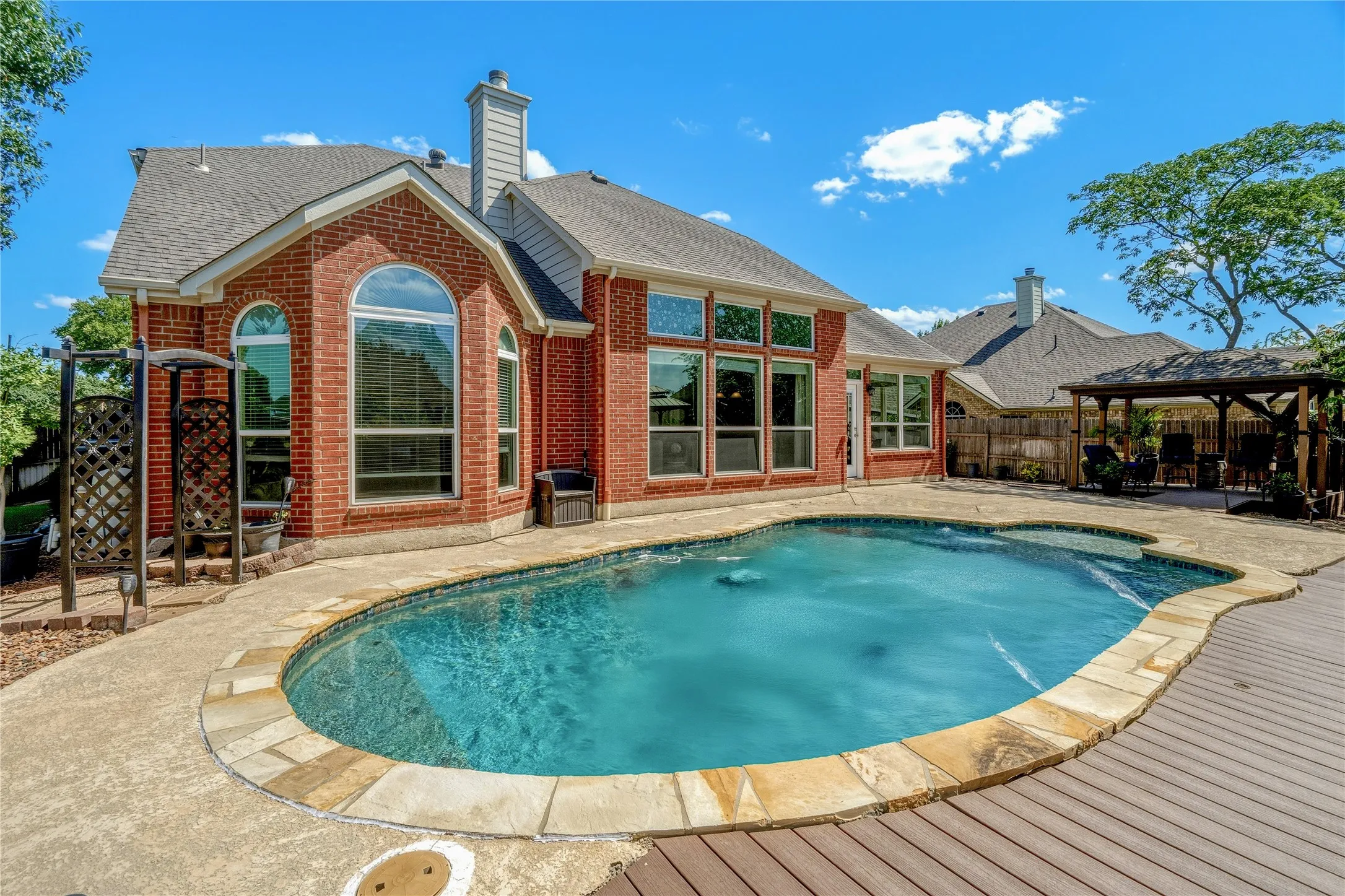 Single Family Residence For Sale in Tarrant County , 1007 Dover Heights Trail, Mansfield, Texas 76063, 4 Bedroom, 4 Bathroom, 3 Garage spaces, 3,029 Sqft, built in 2002, mls#21319751, Real Estate Agent in Mansfield, Homes For Sale in Tarrant county, Homes For Sale in Mansfield, Realtor in Mansfield Texas, Real Estate Brokerage Independent Realty Texas, Luminita Cordes Realtor
