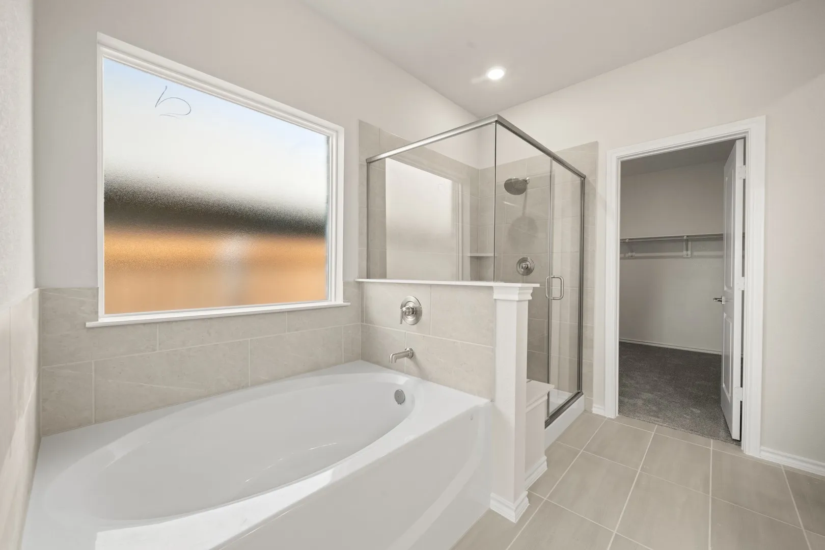 DFW-Pirate Village-Concept 2492-4000 Kitts Road-Primary Suite-Risewell Homes-4