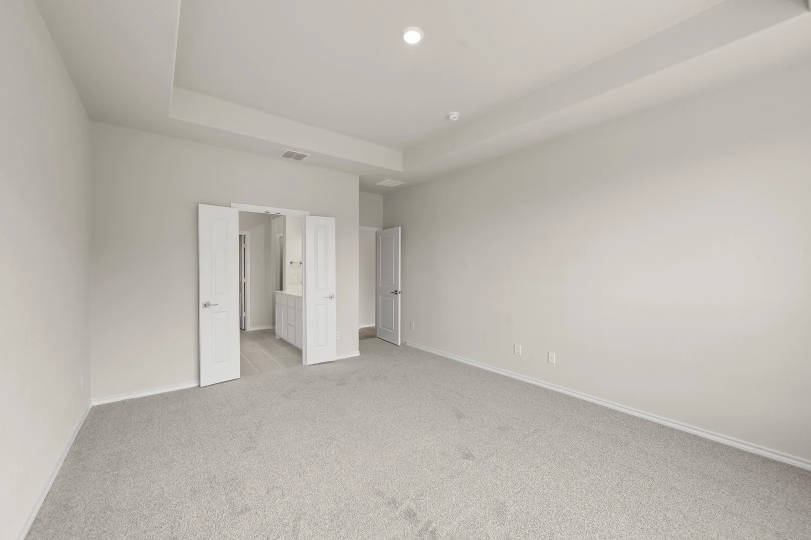 DFW-Pirate Village-Concept 2492-4000 Kitts Road-Primary Suite-Risewell Homes-2