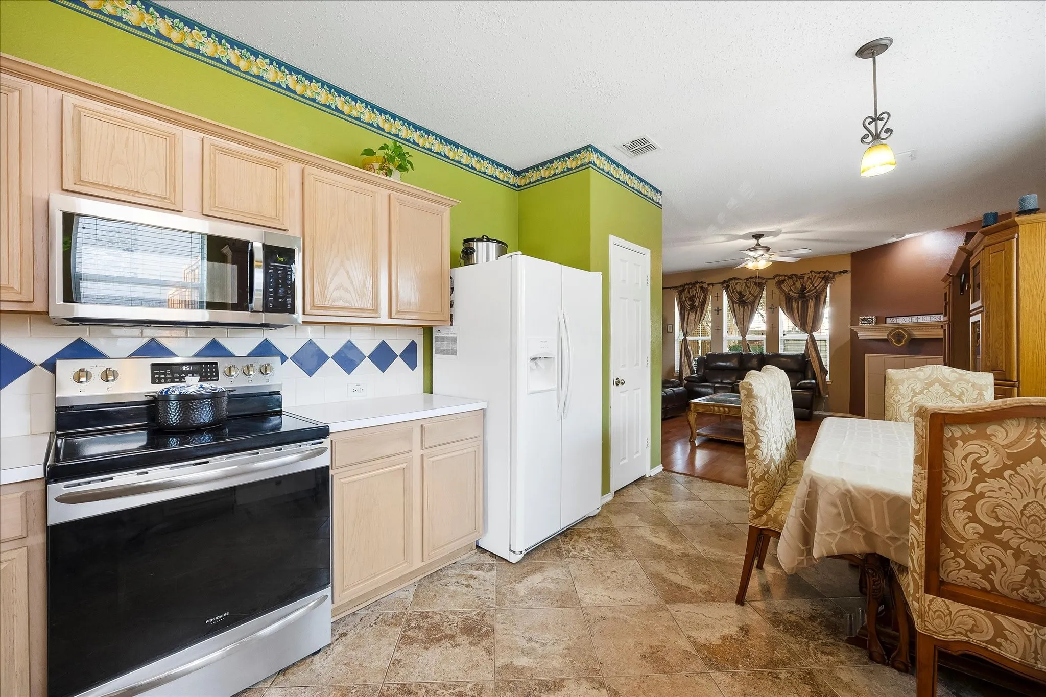 Single Family Residence For Sale in Dallas County , 6409 Hawthorne Cove, Rowlett, Texas 75089, 5 Bedroom, 3 Bathroom, 2 Garage spaces, 2,503 Sqft, built in 2000, mls#21319180, Real Estate Agent in Rowlett, Homes For Sale in Dallas county, Homes For Sale in Rowlett, Realtor in Rowlett Texas, Real Estate Brokerage Independent Realty Texas, Luminita Cordes Realtor