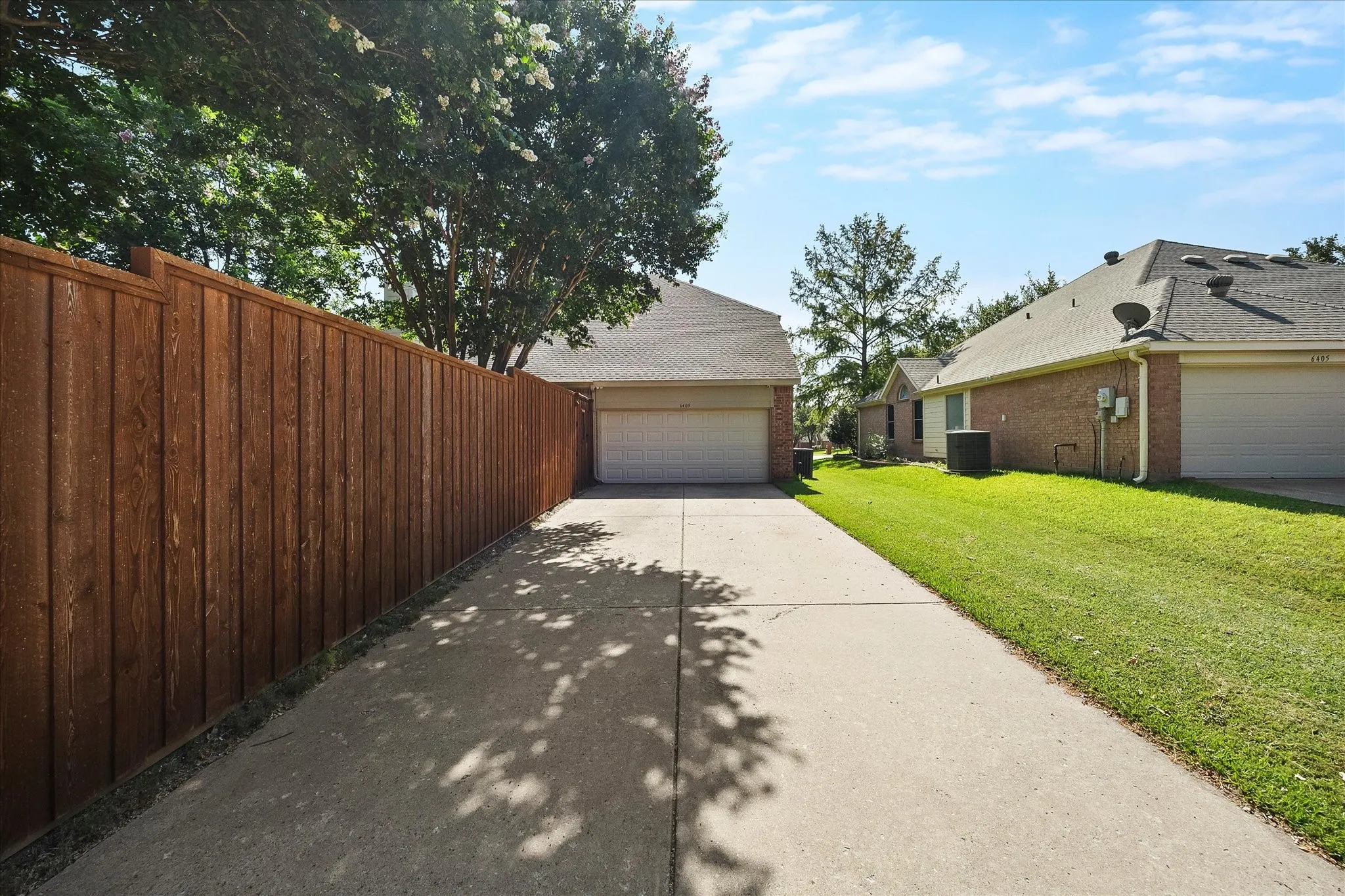 Single Family Residence For Sale in Dallas County , 6409 Hawthorne Cove, Rowlett, Texas 75089, 5 Bedroom, 3 Bathroom, 2 Garage spaces, 2,503 Sqft, built in 2000, mls#21319180, Real Estate Agent in Rowlett, Homes For Sale in Dallas county, Homes For Sale in Rowlett, Realtor in Rowlett Texas, Real Estate Brokerage Independent Realty Texas, Luminita Cordes Realtor