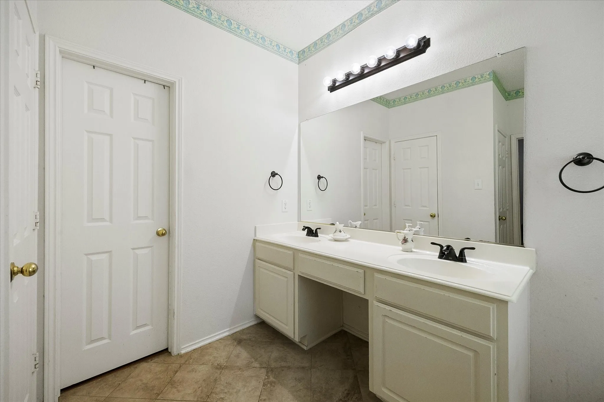 Single Family Residence For Sale in Dallas County , 6409 Hawthorne Cove, Rowlett, Texas 75089, 5 Bedroom, 3 Bathroom, 2 Garage spaces, 2,503 Sqft, built in 2000, mls#21319180, Real Estate Agent in Rowlett, Homes For Sale in Dallas county, Homes For Sale in Rowlett, Realtor in Rowlett Texas, Real Estate Brokerage Independent Realty Texas, Luminita Cordes Realtor