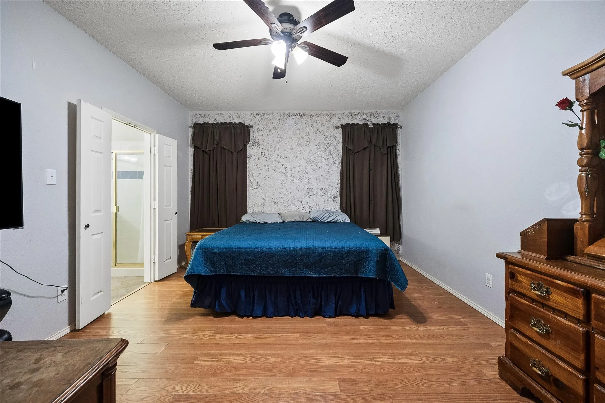 Single Family Residence For Sale in Dallas County , 6409 Hawthorne Cove, Rowlett, Texas 75089, 5 Bedroom, 3 Bathroom, 2 Garage spaces, 2,503 Sqft, built in 2000, mls#21319180, Real Estate Agent in Rowlett, Homes For Sale in Dallas county, Homes For Sale in Rowlett, Realtor in Rowlett Texas, Real Estate Brokerage Independent Realty Texas, Luminita Cordes Realtor