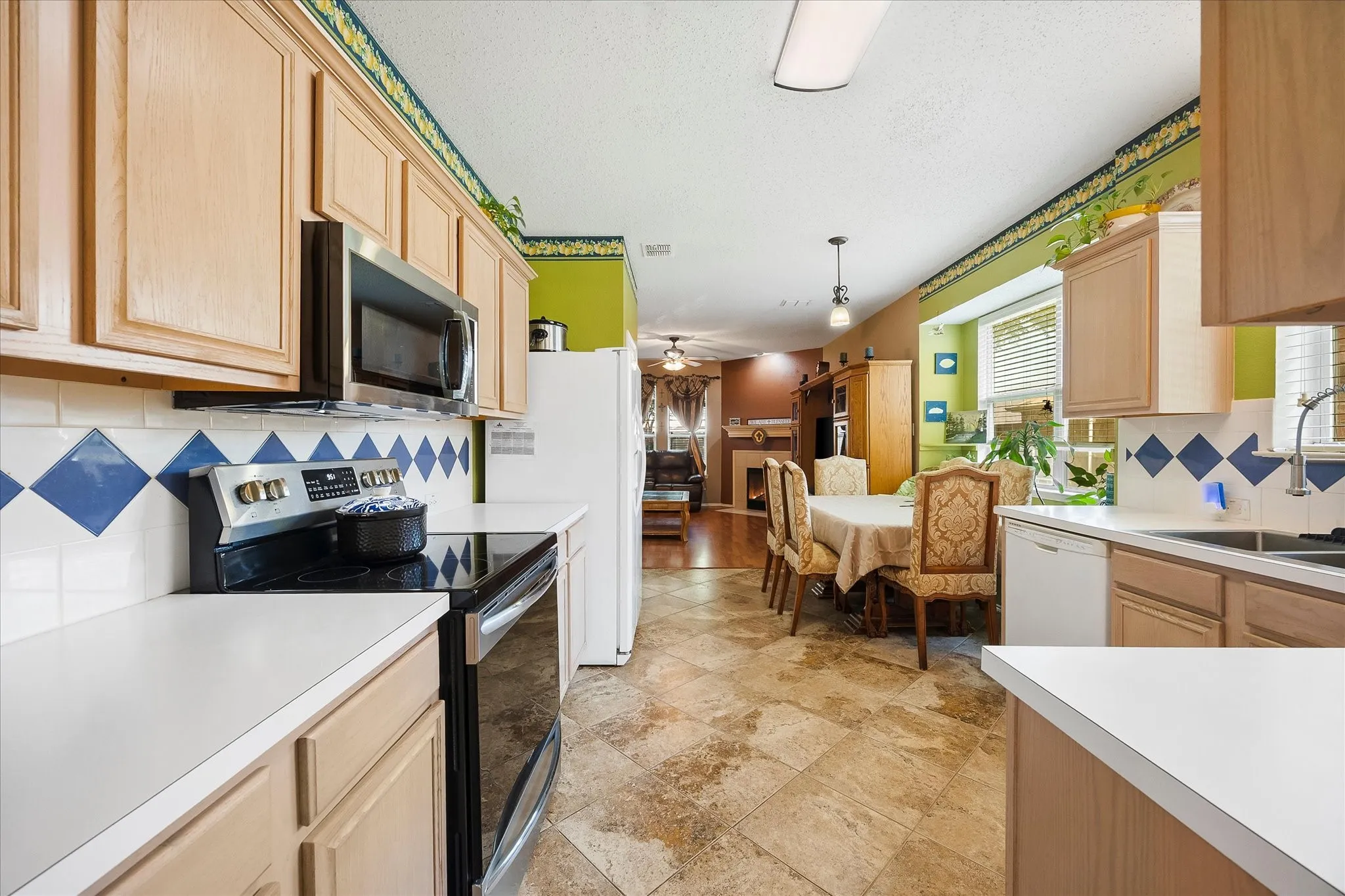 Single Family Residence For Sale in Dallas County , 6409 Hawthorne Cove, Rowlett, Texas 75089, 5 Bedroom, 3 Bathroom, 2 Garage spaces, 2,503 Sqft, built in 2000, mls#21319180, Real Estate Agent in Rowlett, Homes For Sale in Dallas county, Homes For Sale in Rowlett, Realtor in Rowlett Texas, Real Estate Brokerage Independent Realty Texas, Luminita Cordes Realtor