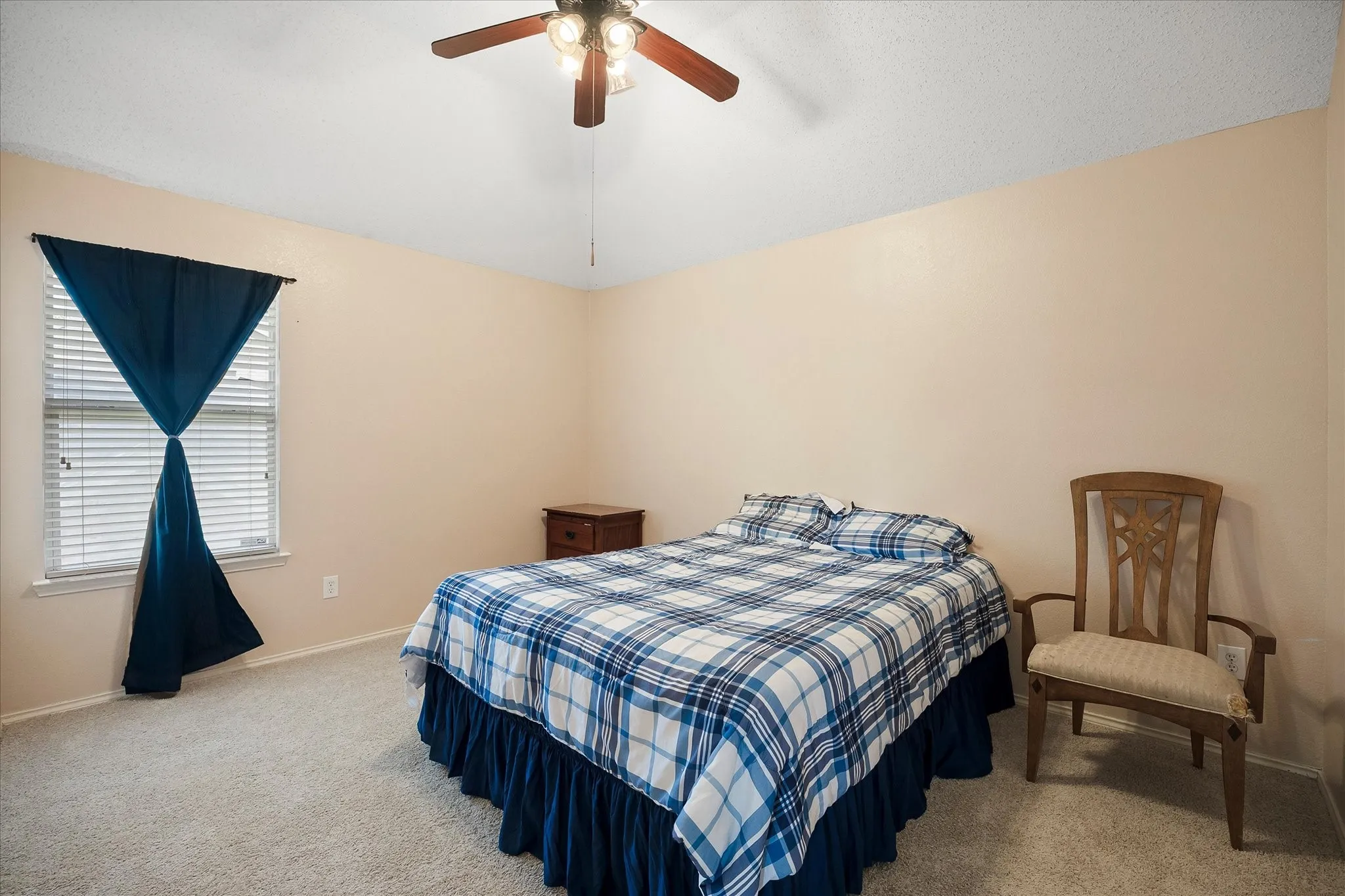 Single Family Residence For Sale in Dallas County , 6409 Hawthorne Cove, Rowlett, Texas 75089, 5 Bedroom, 3 Bathroom, 2 Garage spaces, 2,503 Sqft, built in 2000, mls#21319180, Real Estate Agent in Rowlett, Homes For Sale in Dallas county, Homes For Sale in Rowlett, Realtor in Rowlett Texas, Real Estate Brokerage Independent Realty Texas, Luminita Cordes Realtor