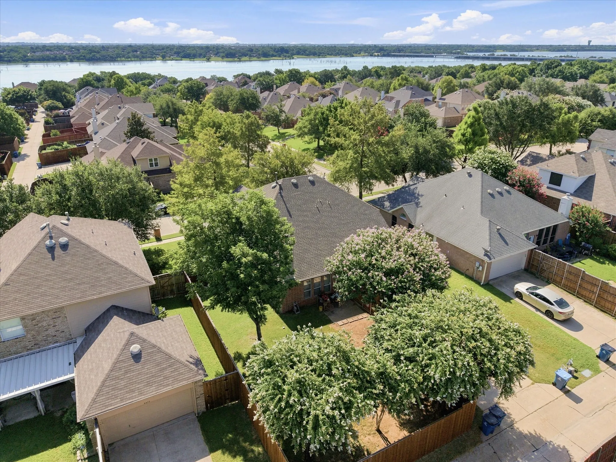 Single Family Residence For Sale in Dallas County , 6409 Hawthorne Cove, Rowlett, Texas 75089, 5 Bedroom, 3 Bathroom, 2 Garage spaces, 2,503 Sqft, built in 2000, mls#21319180, Real Estate Agent in Rowlett, Homes For Sale in Dallas county, Homes For Sale in Rowlett, Realtor in Rowlett Texas, Real Estate Brokerage Independent Realty Texas, Luminita Cordes Realtor