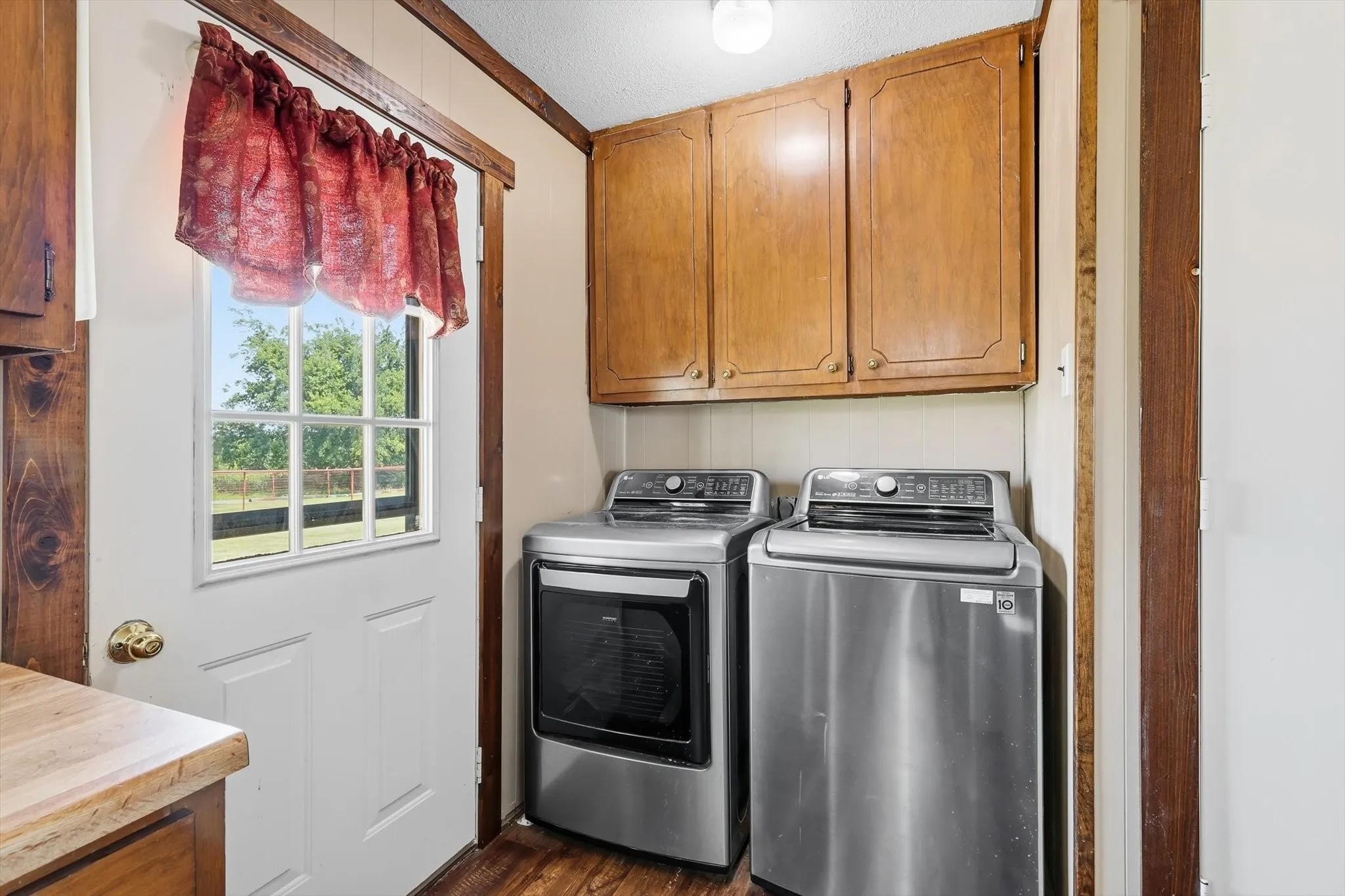 Single Family Residence For Sale in Denton County , 9238 Indian Trail, Sanger, Texas 76266, 4 Bedroom, 2 Bathroom, Garage spaces, 1,675 Sqft, built in 1985, mls#21320710, Real Estate Agent in Sanger, Homes For Sale in Denton county, Homes For Sale in Sanger, Realtor in Sanger Texas, Real Estate Brokerage Independent Realty Texas, Luminita Cordes Realtor