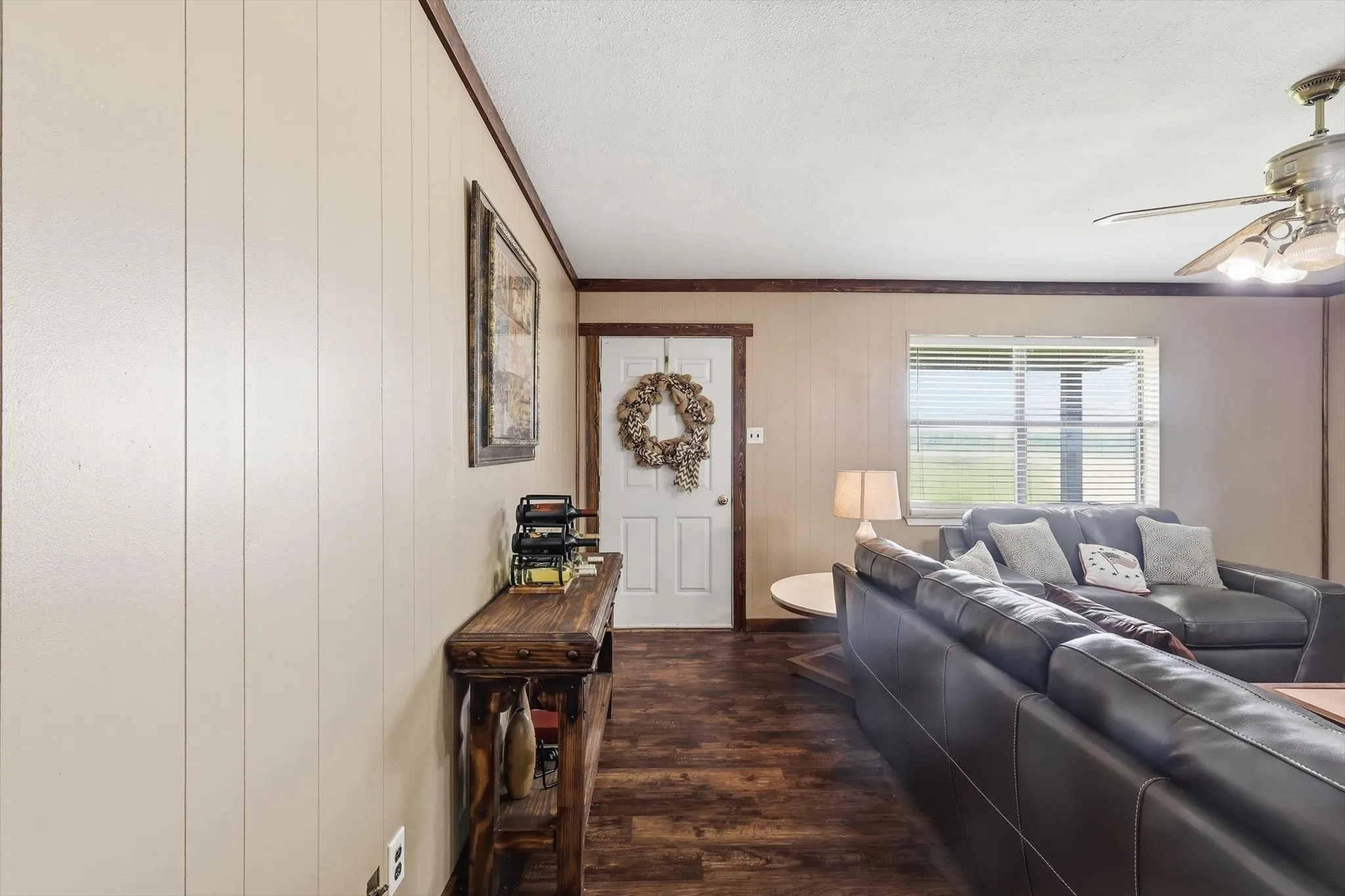 Single Family Residence For Sale in Denton County , 9238 Indian Trail, Sanger, Texas 76266, 4 Bedroom, 2 Bathroom, Garage spaces, 1,675 Sqft, built in 1985, mls#21320710, Real Estate Agent in Sanger, Homes For Sale in Denton county, Homes For Sale in Sanger, Realtor in Sanger Texas, Real Estate Brokerage Independent Realty Texas, Luminita Cordes Realtor