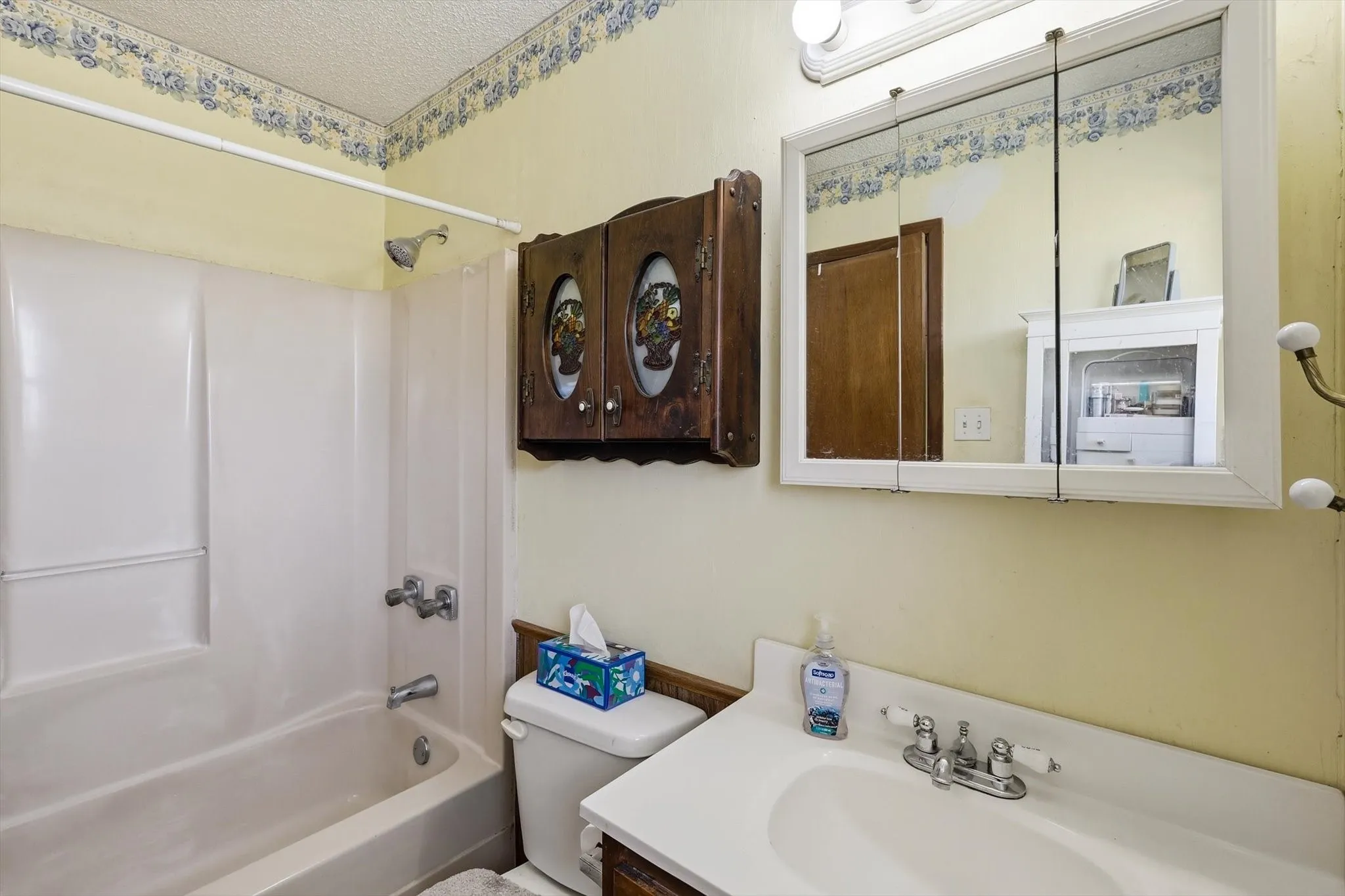 Single Family Residence For Sale in Denton County , 9238 Indian Trail, Sanger, Texas 76266, 4 Bedroom, 2 Bathroom, Garage spaces, 1,675 Sqft, built in 1985, mls#21320710, Real Estate Agent in Sanger, Homes For Sale in Denton county, Homes For Sale in Sanger, Realtor in Sanger Texas, Real Estate Brokerage Independent Realty Texas, Luminita Cordes Realtor