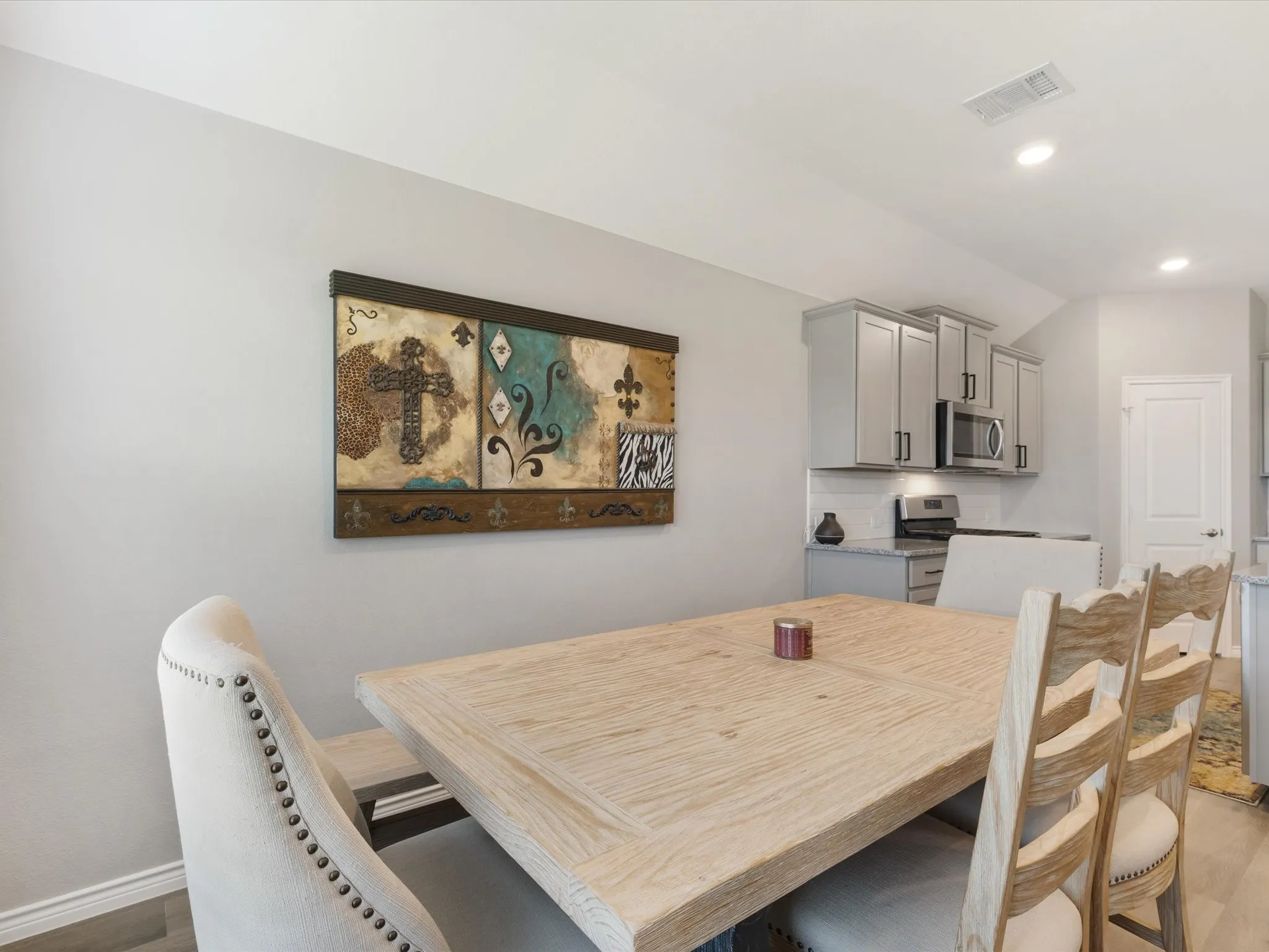 Single Family Residence For Rent in Denton County , 3257 Trails End Road, Aubrey, Texas 76227, 3 Bedroom, 2 Bathroom, 2 Garage spaces, 1,639 Sqft, built in 2023, mls#21320699, Real Estate Agent in Aubrey, Homes For Rent in Denton county, Homes For Rent in Aubrey, Realtor in Aubrey Texas, Real Estate Brokerage Independent Realty Texas, Luminita Cordes Realtor