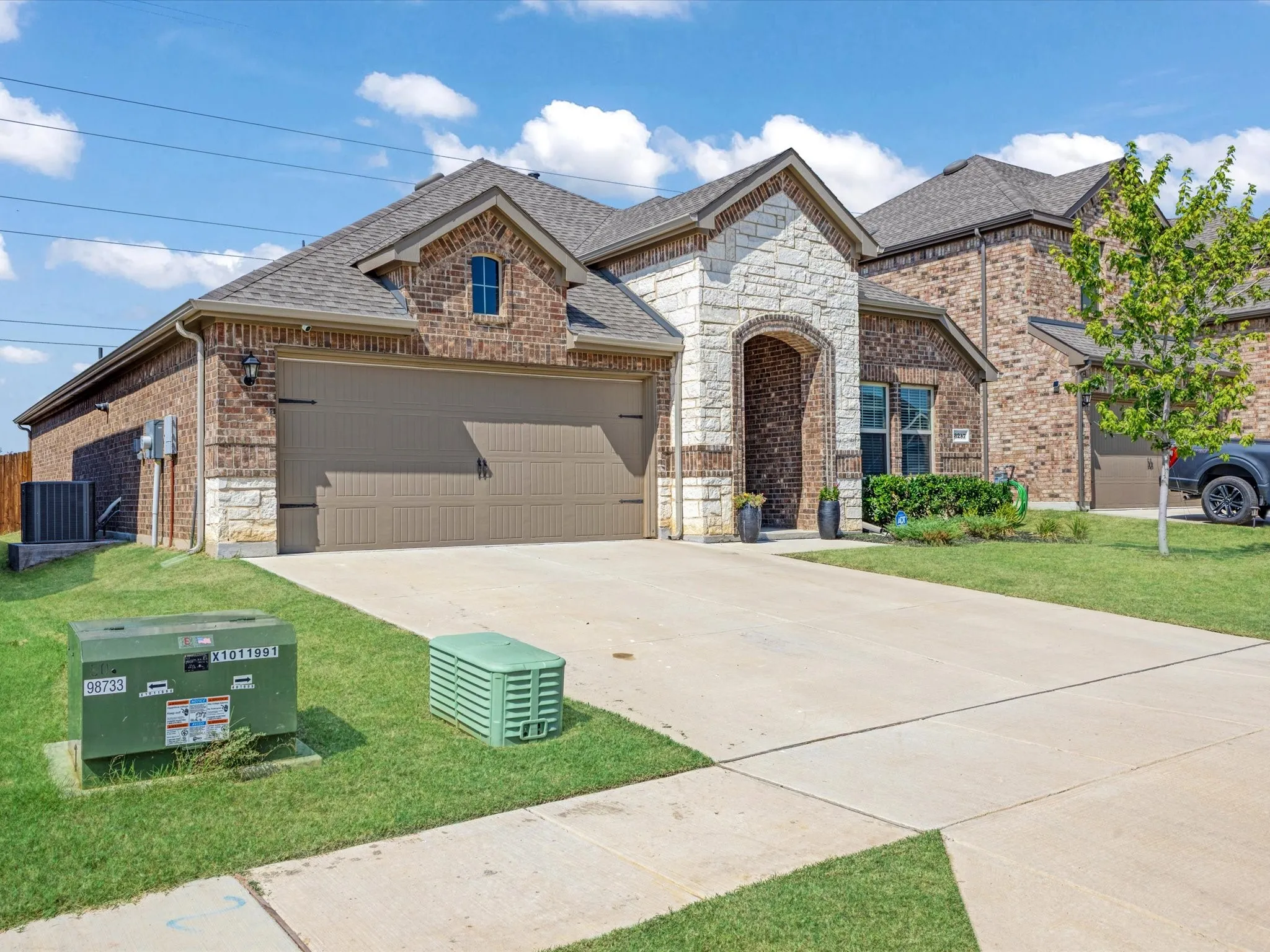 Single Family Residence For Rent in Denton County , 3257 Trails End Road, Aubrey, Texas 76227, 3 Bedroom, 2 Bathroom, 2 Garage spaces, 1,639 Sqft, built in 2023, mls#21320699, Real Estate Agent in Aubrey, Homes For Rent in Denton county, Homes For Rent in Aubrey, Realtor in Aubrey Texas, Real Estate Brokerage Independent Realty Texas, Luminita Cordes Realtor