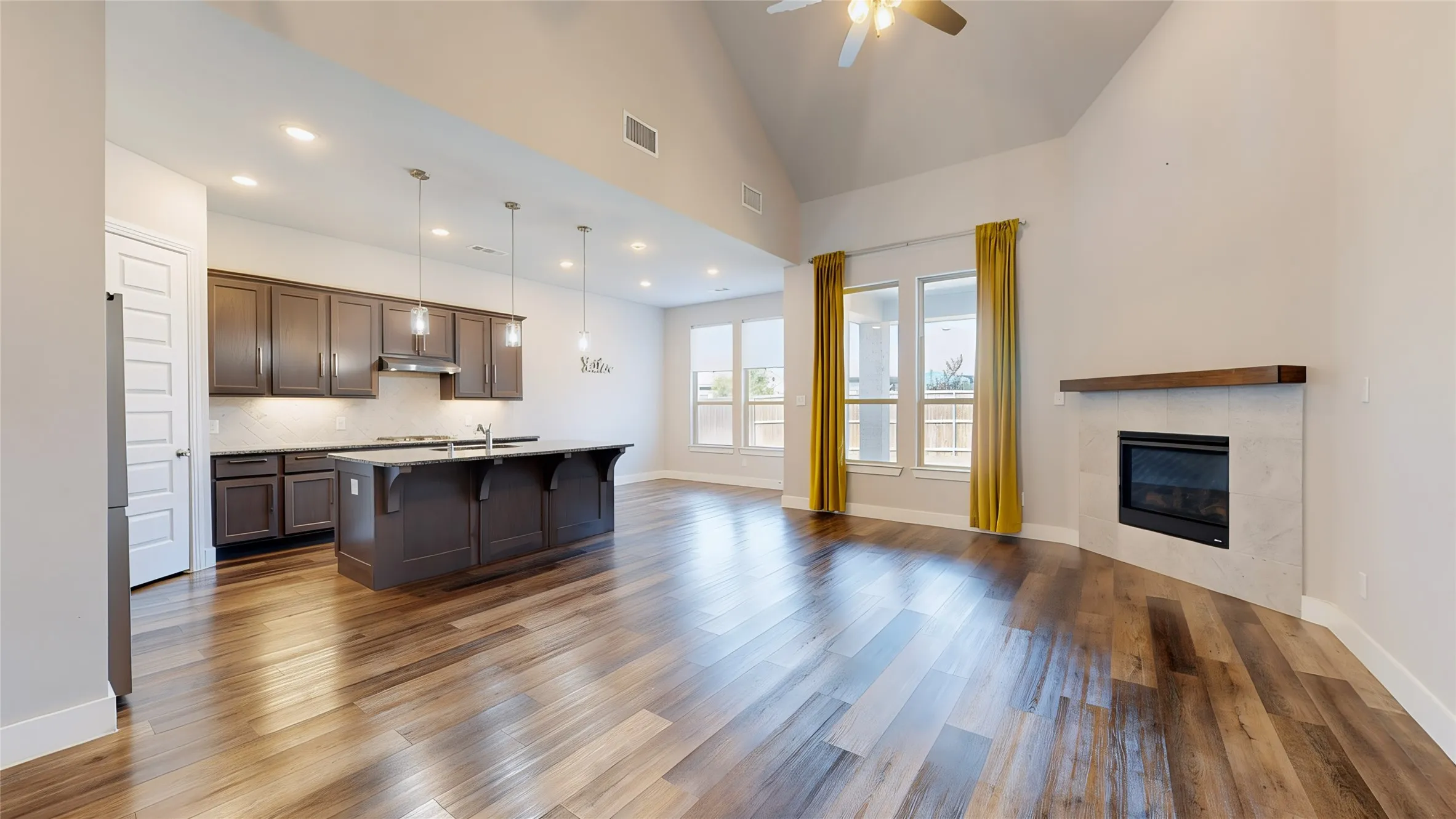 Single Family Residence For Rent in Collin County , 645 Highberry Drive, Anna, Texas 75409, 5 Bedroom, 3 Bathroom, 2 Garage spaces, 2,796 Sqft, built in 2021, mls#21320712, Real Estate Agent in Anna, Homes For Rent in Collin county, Homes For Rent in Anna, Realtor in Anna Texas, Real Estate Brokerage Independent Realty Texas, Luminita Cordes Realtor