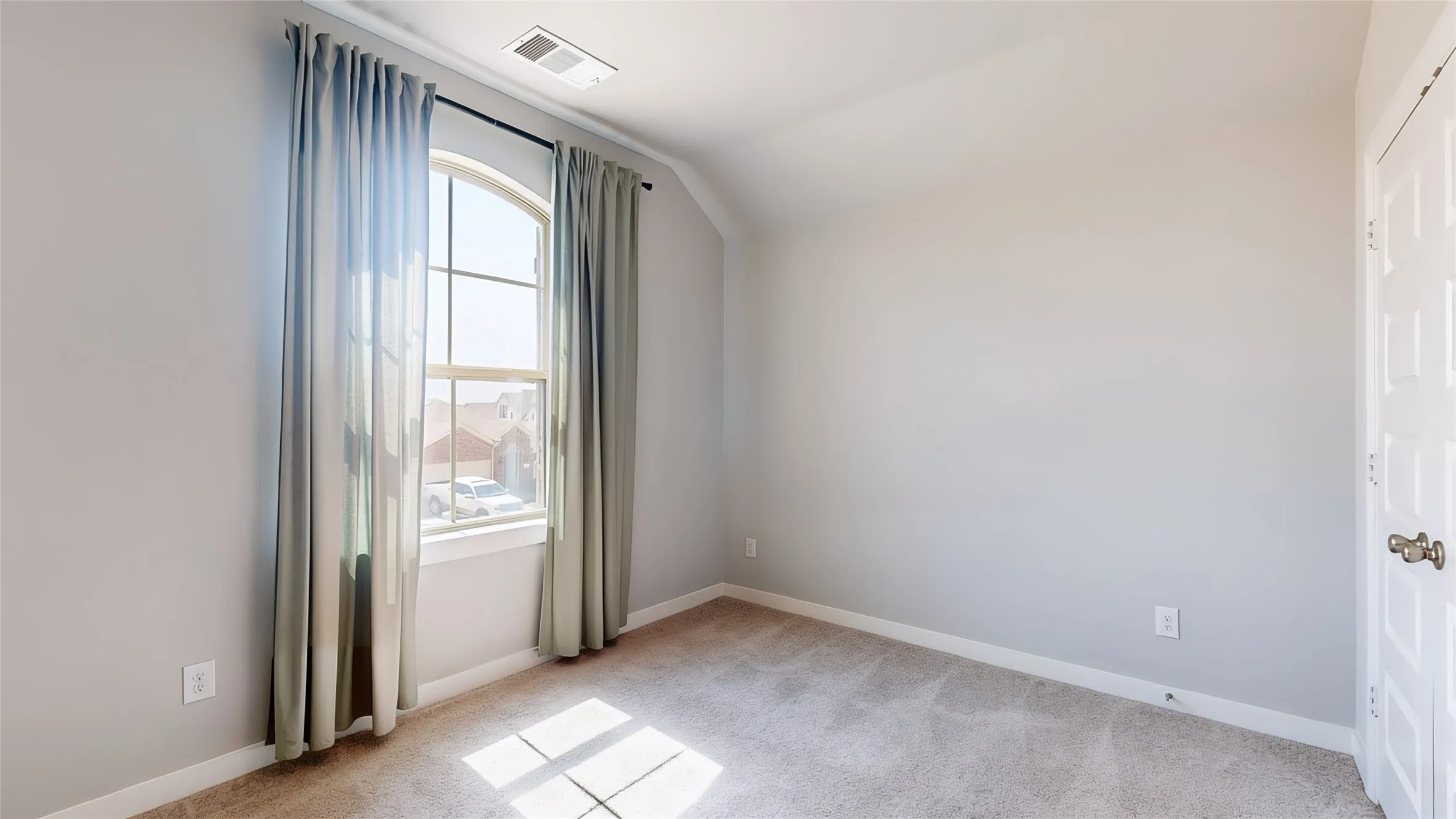 Single Family Residence For Rent in Collin County , 645 Highberry Drive, Anna, Texas 75409, 5 Bedroom, 3 Bathroom, 2 Garage spaces, 2,796 Sqft, built in 2021, mls#21320712, Real Estate Agent in Anna, Homes For Rent in Collin county, Homes For Rent in Anna, Realtor in Anna Texas, Real Estate Brokerage Independent Realty Texas, Luminita Cordes Realtor