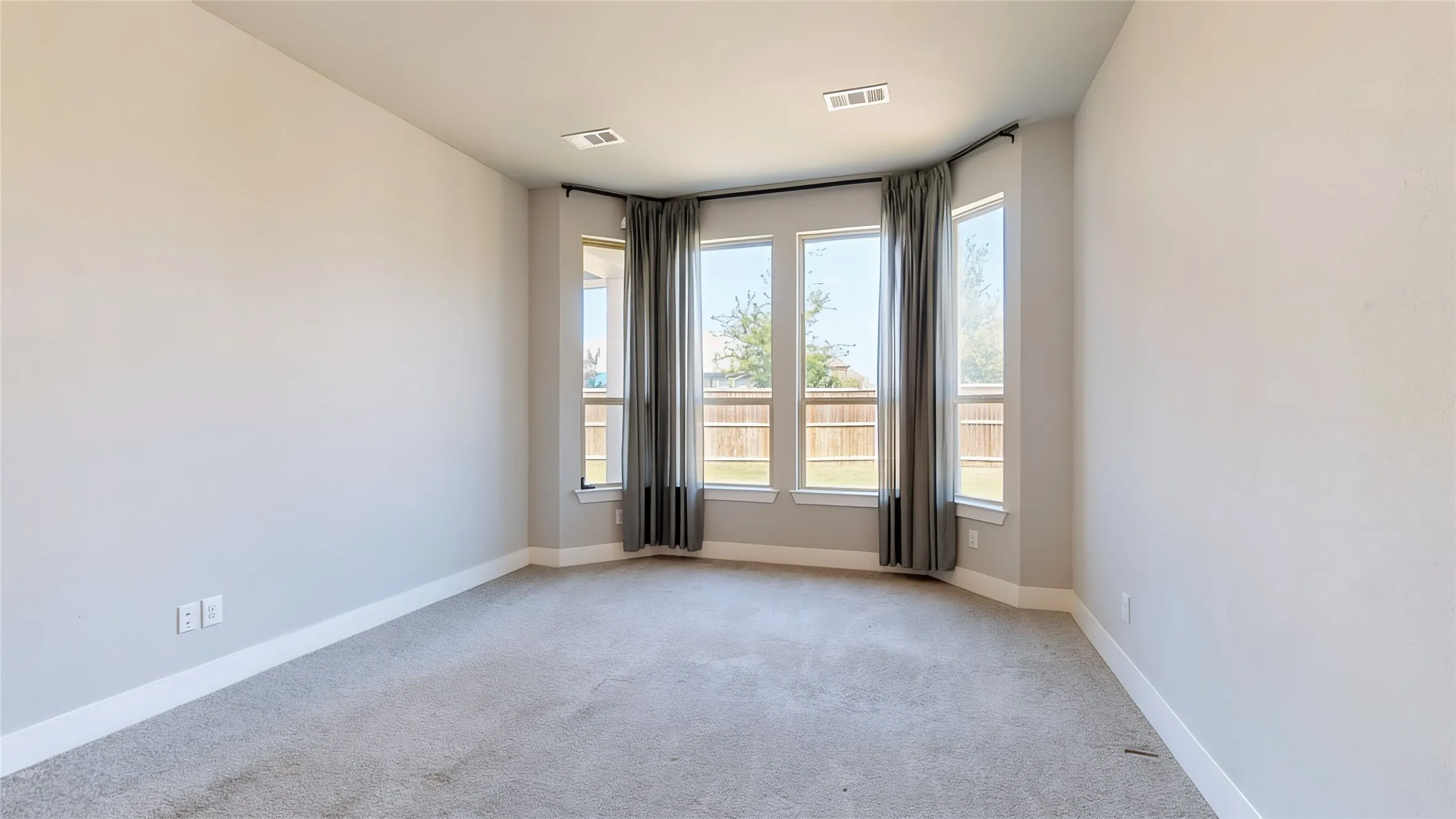 Single Family Residence For Rent in Collin County , 645 Highberry Drive, Anna, Texas 75409, 5 Bedroom, 3 Bathroom, 2 Garage spaces, 2,796 Sqft, built in 2021, mls#21320712, Real Estate Agent in Anna, Homes For Rent in Collin county, Homes For Rent in Anna, Realtor in Anna Texas, Real Estate Brokerage Independent Realty Texas, Luminita Cordes Realtor