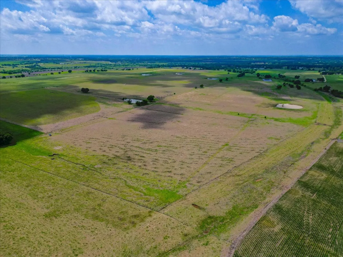 Farm For Sale in Hill County , 11436 St Hwy 171, Covington, Texas 76636, 2 Bedrooms, 2 Bathrooms, Garage spaces, 1,299 Sqft, built in 2003, Price $4,837,185, mls#21315866, Real Estate Agent in Covington, Homes For Sale in Hill county, Homes For Sale in Covington, Realtor in Covington Texas, Real Estate Brokerage Independent Realty Texas, Luminita Cordes Realtor