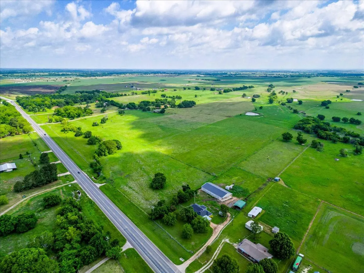 Farm For Sale in Hill County , 11436 St Hwy 171, Covington, Texas 76636, 2 Bedrooms, 2 Bathrooms, Garage spaces, 1,299 Sqft, built in 2003, Price $4,837,185, mls#21315866, Real Estate Agent in Covington, Homes For Sale in Hill county, Homes For Sale in Covington, Realtor in Covington Texas, Real Estate Brokerage Independent Realty Texas, Luminita Cordes Realtor