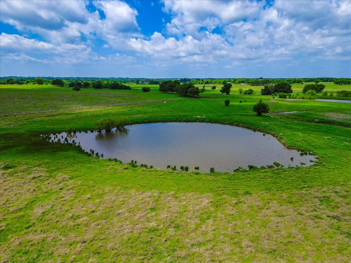 Farm For Sale in Hill County , 11436 St Hwy 171, Covington, Texas 76636, 2 Bedrooms, 2 Bathrooms, Garage spaces, 1,299 Sqft, built in 2003, Price $4,837,185, mls#21315866, Real Estate Agent in Covington, Homes For Sale in Hill county, Homes For Sale in Covington, Realtor in Covington Texas, Real Estate Brokerage Independent Realty Texas, Luminita Cordes Realtor