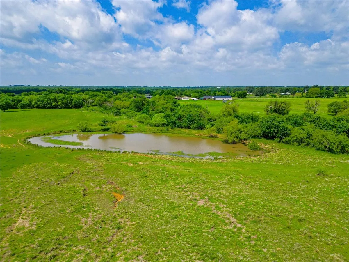 Farm For Sale in Hill County , 11436 St Hwy 171, Covington, Texas 76636, 2 Bedrooms, 2 Bathrooms, Garage spaces, 1,299 Sqft, built in 2003, Price $4,837,185, mls#21315866, Real Estate Agent in Covington, Homes For Sale in Hill county, Homes For Sale in Covington, Realtor in Covington Texas, Real Estate Brokerage Independent Realty Texas, Luminita Cordes Realtor