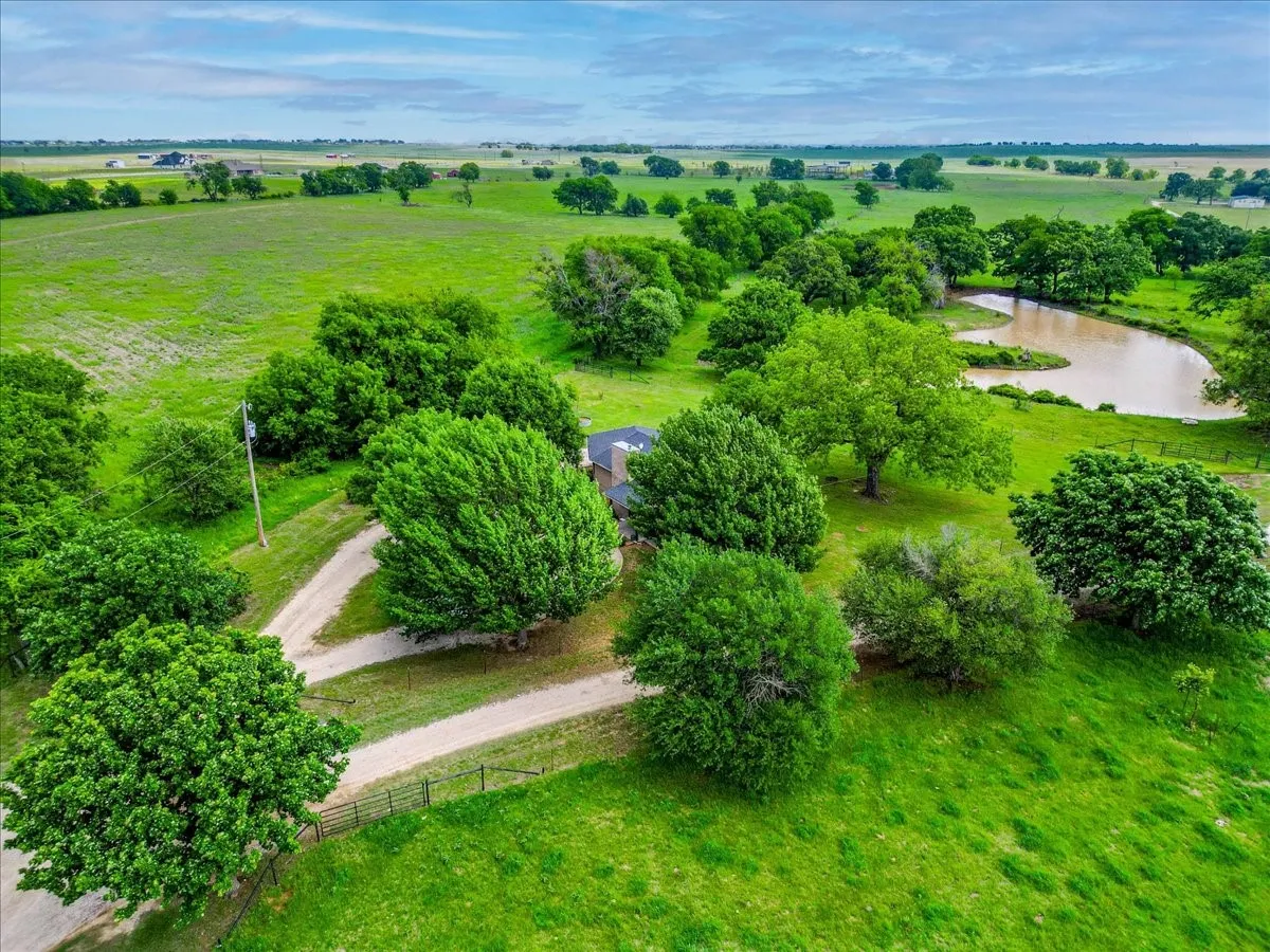 Farm For Sale in Hill County , 11436 St Hwy 171, Covington, Texas 76636, 2 Bedrooms, 2 Bathrooms, Garage spaces, 1,299 Sqft, built in 2003, Price $4,837,185, mls#21315866, Real Estate Agent in Covington, Homes For Sale in Hill county, Homes For Sale in Covington, Realtor in Covington Texas, Real Estate Brokerage Independent Realty Texas, Luminita Cordes Realtor