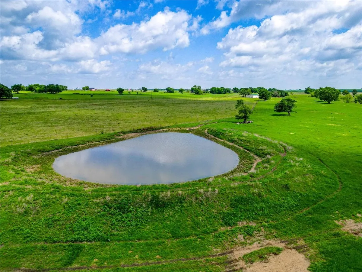 Farm For Sale in Hill County , 11436 St Hwy 171, Covington, Texas 76636, 2 Bedrooms, 2 Bathrooms, Garage spaces, 1,299 Sqft, built in 2003, Price $4,837,185, mls#21315866, Real Estate Agent in Covington, Homes For Sale in Hill county, Homes For Sale in Covington, Realtor in Covington Texas, Real Estate Brokerage Independent Realty Texas, Luminita Cordes Realtor