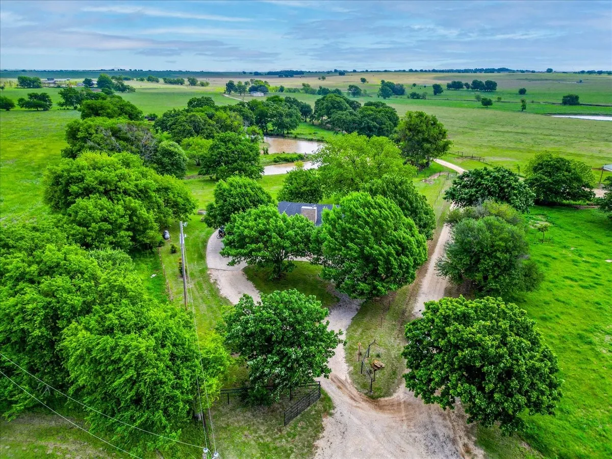 Farm For Sale in Hill County , 11436 St Hwy 171, Covington, Texas 76636, 2 Bedrooms, 2 Bathrooms, Garage spaces, 1,299 Sqft, built in 2003, Price $4,837,185, mls#21315866, Real Estate Agent in Covington, Homes For Sale in Hill county, Homes For Sale in Covington, Realtor in Covington Texas, Real Estate Brokerage Independent Realty Texas, Luminita Cordes Realtor