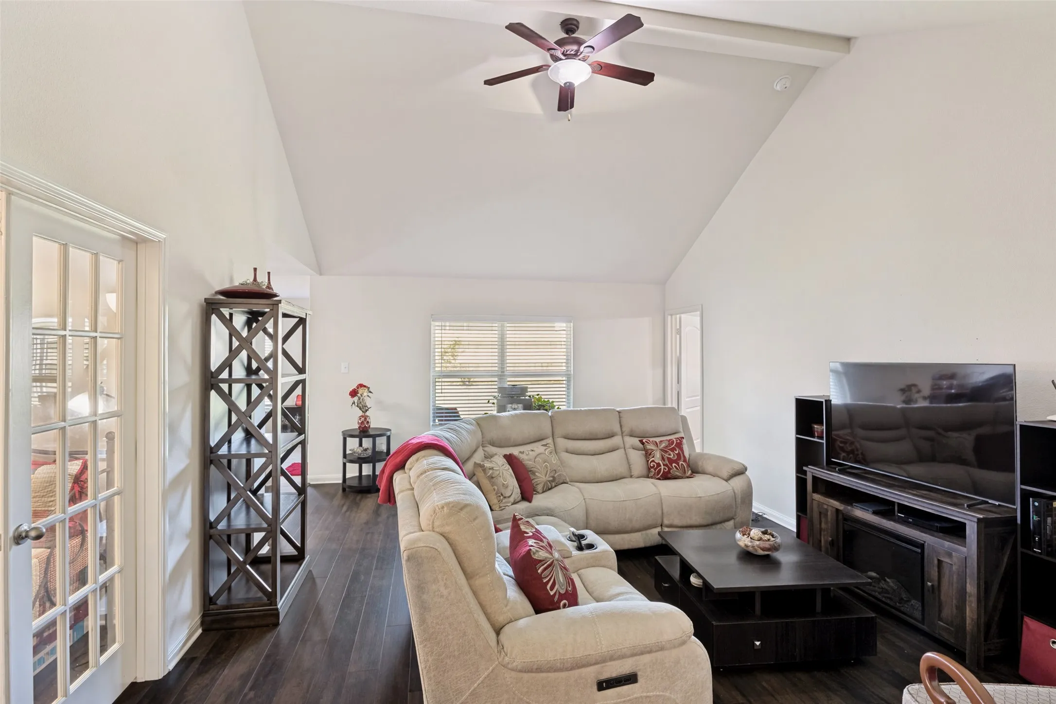 Single Family Residence For Sale in Collin County , 1614 Park Trails Boulevard, Princeton, Texas 75407, 4 Bedroom, 2 Bathroom, 2 Garage spaces, 1,656 Sqft, built in 2018, mls#21318927, Real Estate Agent in Princeton, Homes For Sale in Collin county, Homes For Sale in Princeton, Realtor in Princeton Texas, Real Estate Brokerage Independent Realty Texas, Luminita Cordes Realtor