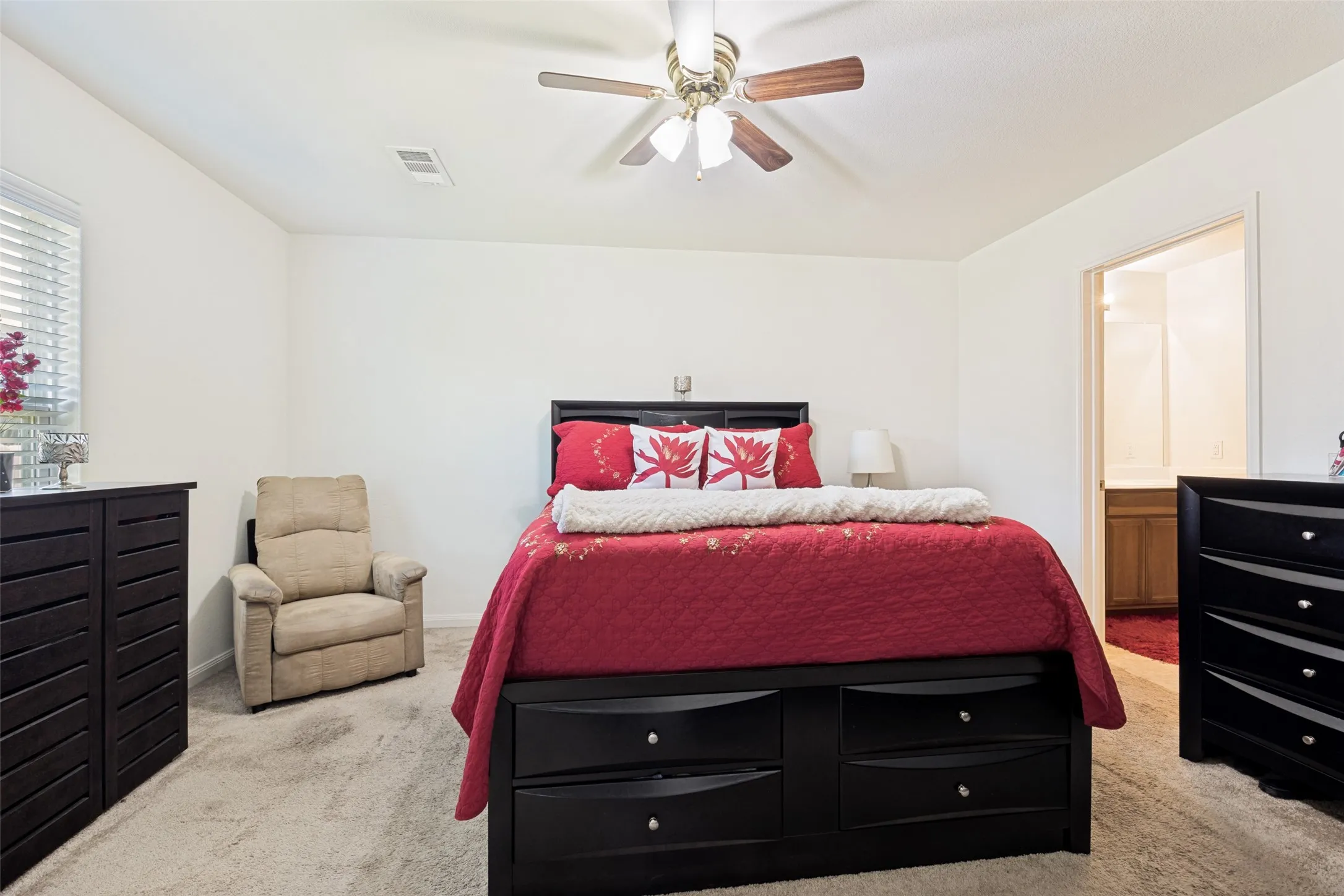 Single Family Residence For Sale in Collin County , 1614 Park Trails Boulevard, Princeton, Texas 75407, 4 Bedroom, 2 Bathroom, 2 Garage spaces, 1,656 Sqft, built in 2018, mls#21318927, Real Estate Agent in Princeton, Homes For Sale in Collin county, Homes For Sale in Princeton, Realtor in Princeton Texas, Real Estate Brokerage Independent Realty Texas, Luminita Cordes Realtor