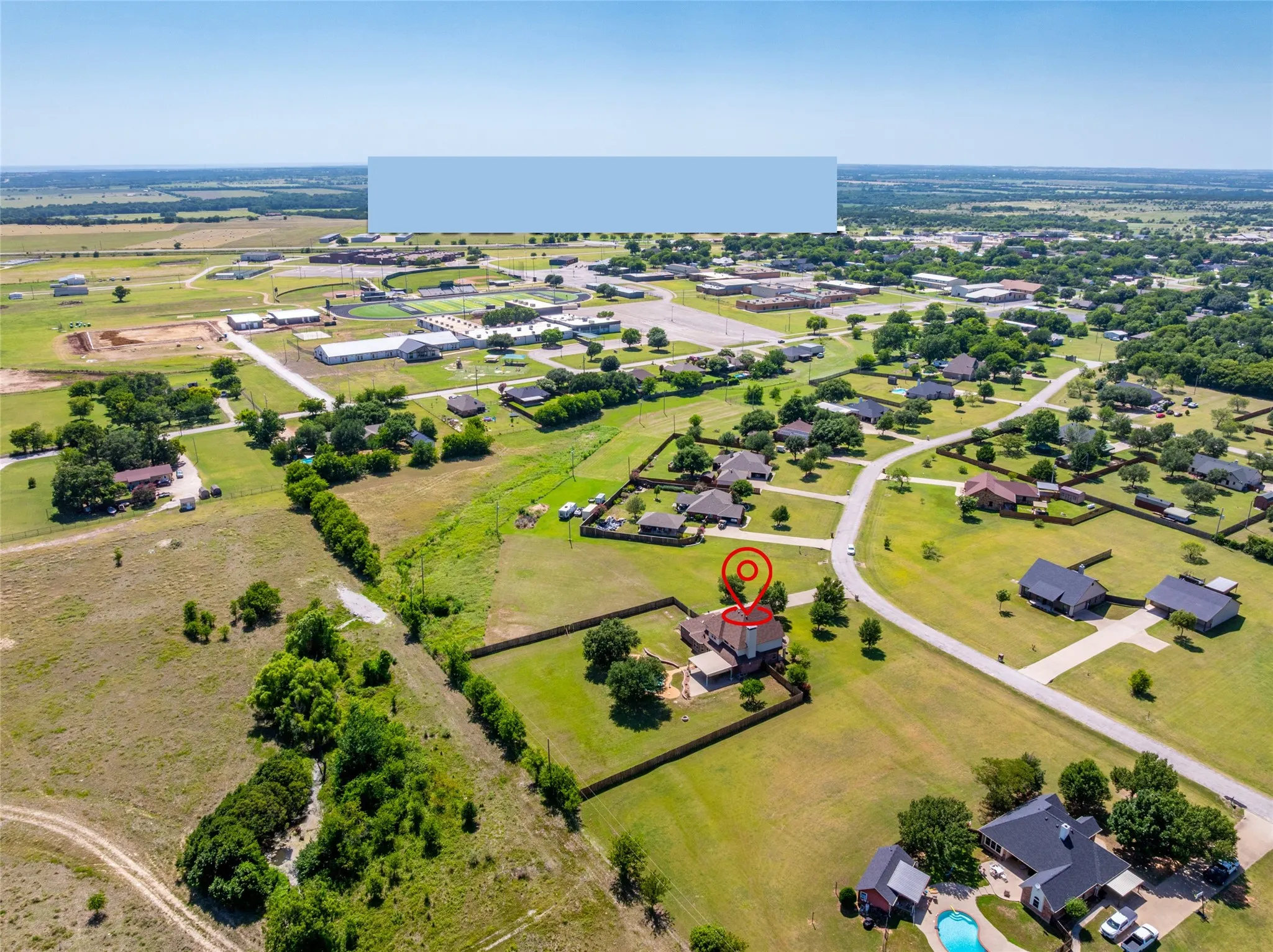 Single Family Residence For Sale in Johnson County , 407 Valley View Court, Rio Vista, Texas 76093, 4 Bedroom, 3 Bathroom, 3 Garage spaces, 2,955 Sqft, built in 2006, mls#21320727, Real Estate Agent in Rio Vista, Homes For Sale in Johnson county, Homes For Sale in Rio Vista, Realtor in Rio Vista Texas, Real Estate Brokerage Independent Realty Texas, Luminita Cordes Realtor