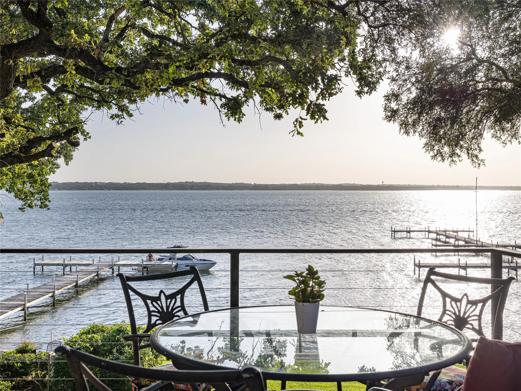 Designed to keep the water and sky part of your daily experience.