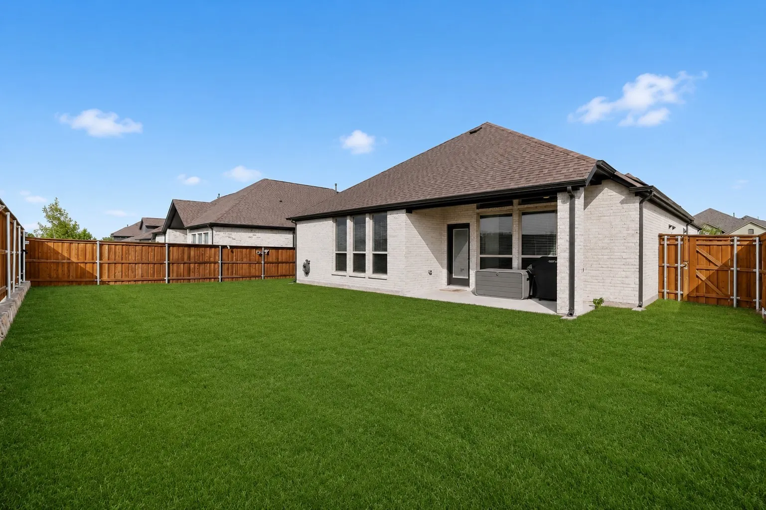 Single Family Residence For Sale in Kaufman County , 1116 Alaska Drive, Forney, Texas 75126, 4 Bedroom, 3 Bathroom, 3 Garage spaces, 2,218 Sqft, built in 2023, mls#21320706, Real Estate Agent in Forney, Homes For Sale in Kaufman county, Homes For Sale in Forney, Realtor in Forney Texas, Real Estate Brokerage Independent Realty Texas, Luminita Cordes Realtor