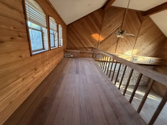 Single Family Residence For Sale in Comal County , 1125 Lakeshore Drive, Canyon Lake, Texas 78133, 6 Bedrooms, 6 Bathrooms, 2 Garage spaces, 1,612 Sqft, built in 1985, Price $649,900, mls#21320728, Real Estate Agent in Canyon Lake, Homes For Sale in Comal county, Homes For Sale in Canyon Lake, Realtor in Canyon Lake Texas, Real Estate Brokerage Independent Realty Texas, Luminita Cordes Realtor