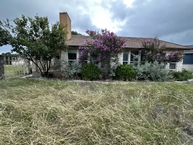 Single Family Residence For Sale in Comal County , 1125 Lakeshore Drive, Canyon Lake, Texas 78133, 6 Bedrooms, 6 Bathrooms, 2 Garage spaces, 1,612 Sqft, built in 1985, Price $649,900, mls#21320728, Real Estate Agent in Canyon Lake, Homes For Sale in Comal county, Homes For Sale in Canyon Lake, Realtor in Canyon Lake Texas, Real Estate Brokerage Independent Realty Texas, Luminita Cordes Realtor