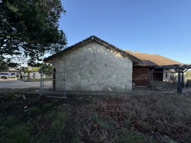 Single Family Residence For Sale in Comal County , 1125 Lakeshore Drive, Canyon Lake, Texas 78133, 6 Bedrooms, 6 Bathrooms, 2 Garage spaces, 1,612 Sqft, built in 1985, Price $649,900, mls#21320728, Real Estate Agent in Canyon Lake, Homes For Sale in Comal county, Homes For Sale in Canyon Lake, Realtor in Canyon Lake Texas, Real Estate Brokerage Independent Realty Texas, Luminita Cordes Realtor