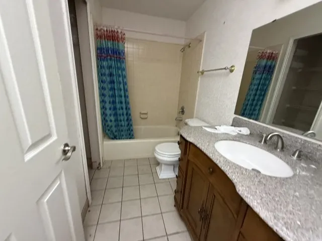 Single Family Residence For Sale in Comal County , 1125 Lakeshore Drive, Canyon Lake, Texas 78133, 6 Bedrooms, 6 Bathrooms, 2 Garage spaces, 1,612 Sqft, built in 1985, Price $649,900, mls#21320728, Real Estate Agent in Canyon Lake, Homes For Sale in Comal county, Homes For Sale in Canyon Lake, Realtor in Canyon Lake Texas, Real Estate Brokerage Independent Realty Texas, Luminita Cordes Realtor