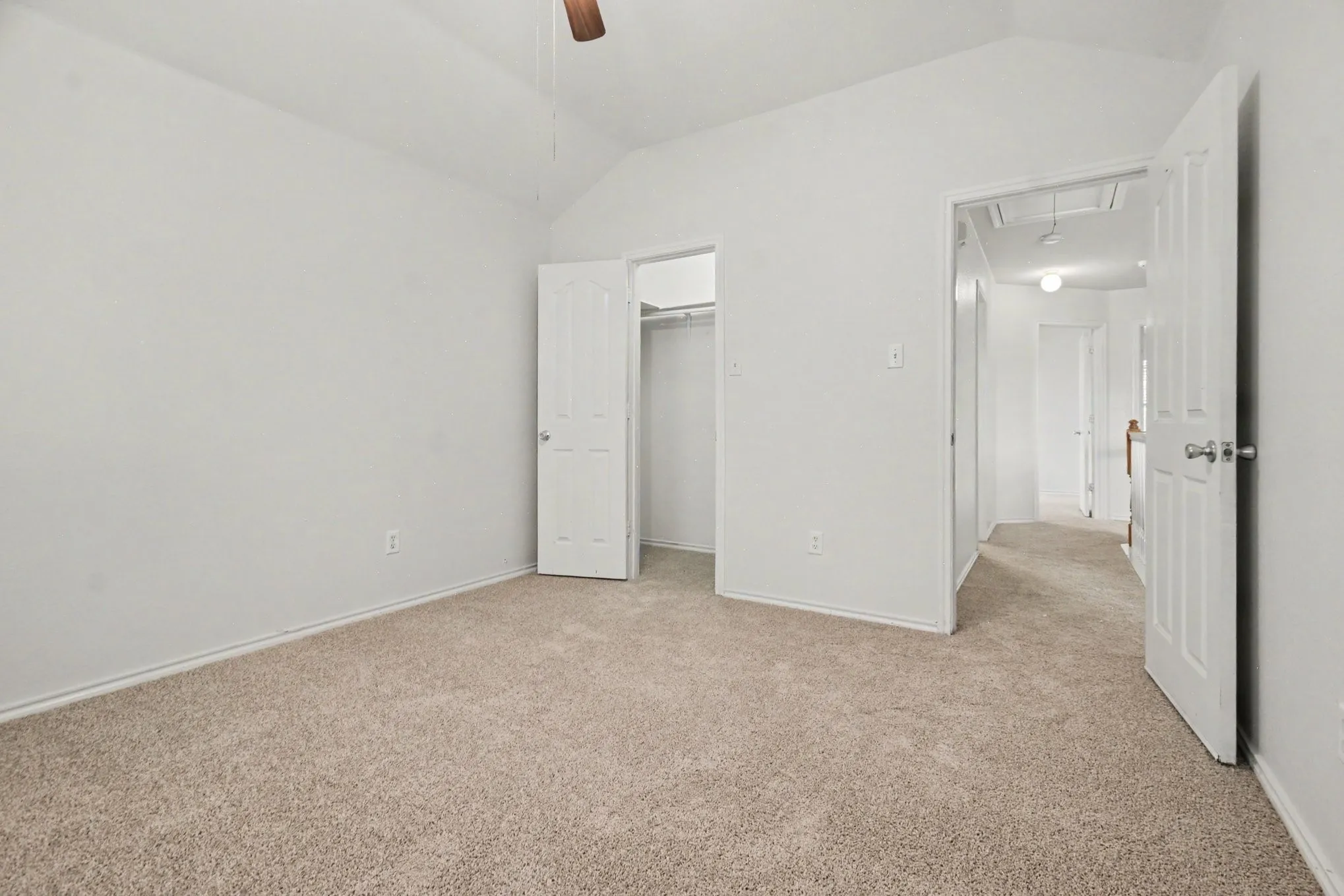 Single Family Residence For Sale in Denton County , 3425 Hermalinda Drive, Denton, Texas 76207, 4 Bedroom, 3 Bathroom, 2 Garage spaces, 2,629 Sqft, built in 2006, mls#21318836, Real Estate Agent in Denton, Homes For Sale in Denton county, Homes For Sale in Denton, Realtor in Denton Texas, Real Estate Brokerage Independent Realty Texas, Luminita Cordes Realtor