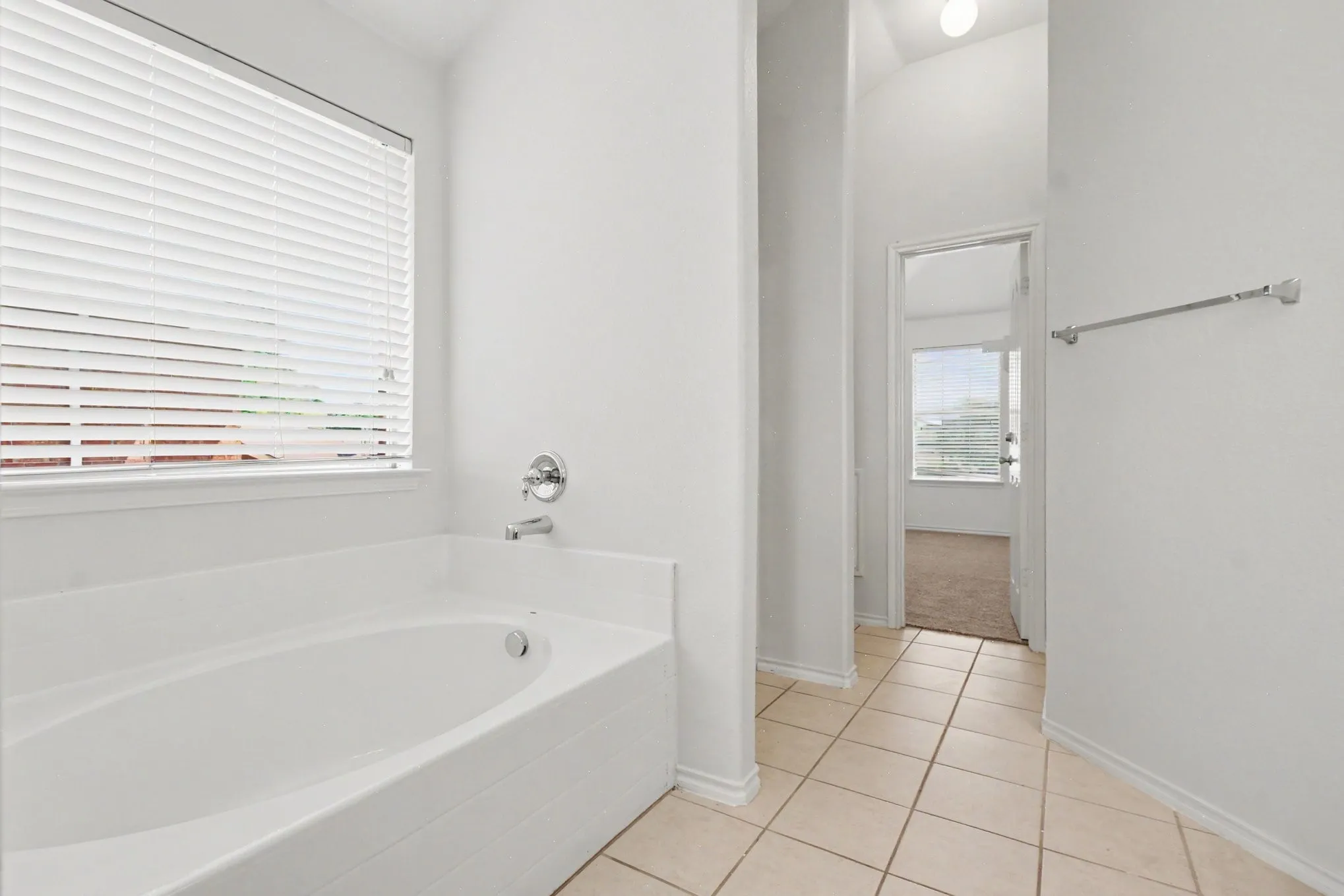 Single Family Residence For Sale in Denton County , 3425 Hermalinda Drive, Denton, Texas 76207, 4 Bedroom, 3 Bathroom, 2 Garage spaces, 2,629 Sqft, built in 2006, mls#21318836, Real Estate Agent in Denton, Homes For Sale in Denton county, Homes For Sale in Denton, Realtor in Denton Texas, Real Estate Brokerage Independent Realty Texas, Luminita Cordes Realtor