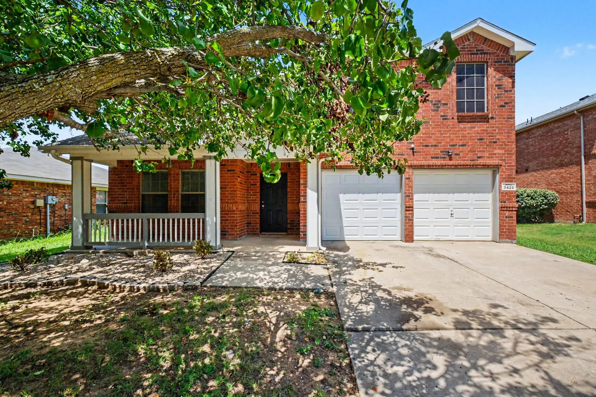 Single Family Residence For Sale in Denton County , 3425 Hermalinda Drive, Denton, Texas 76207, 4 Bedroom, 3 Bathroom, 2 Garage spaces, 2,629 Sqft, built in 2006, mls#21318836, Real Estate Agent in Denton, Homes For Sale in Denton county, Homes For Sale in Denton, Realtor in Denton Texas, Real Estate Brokerage Independent Realty Texas, Luminita Cordes Realtor