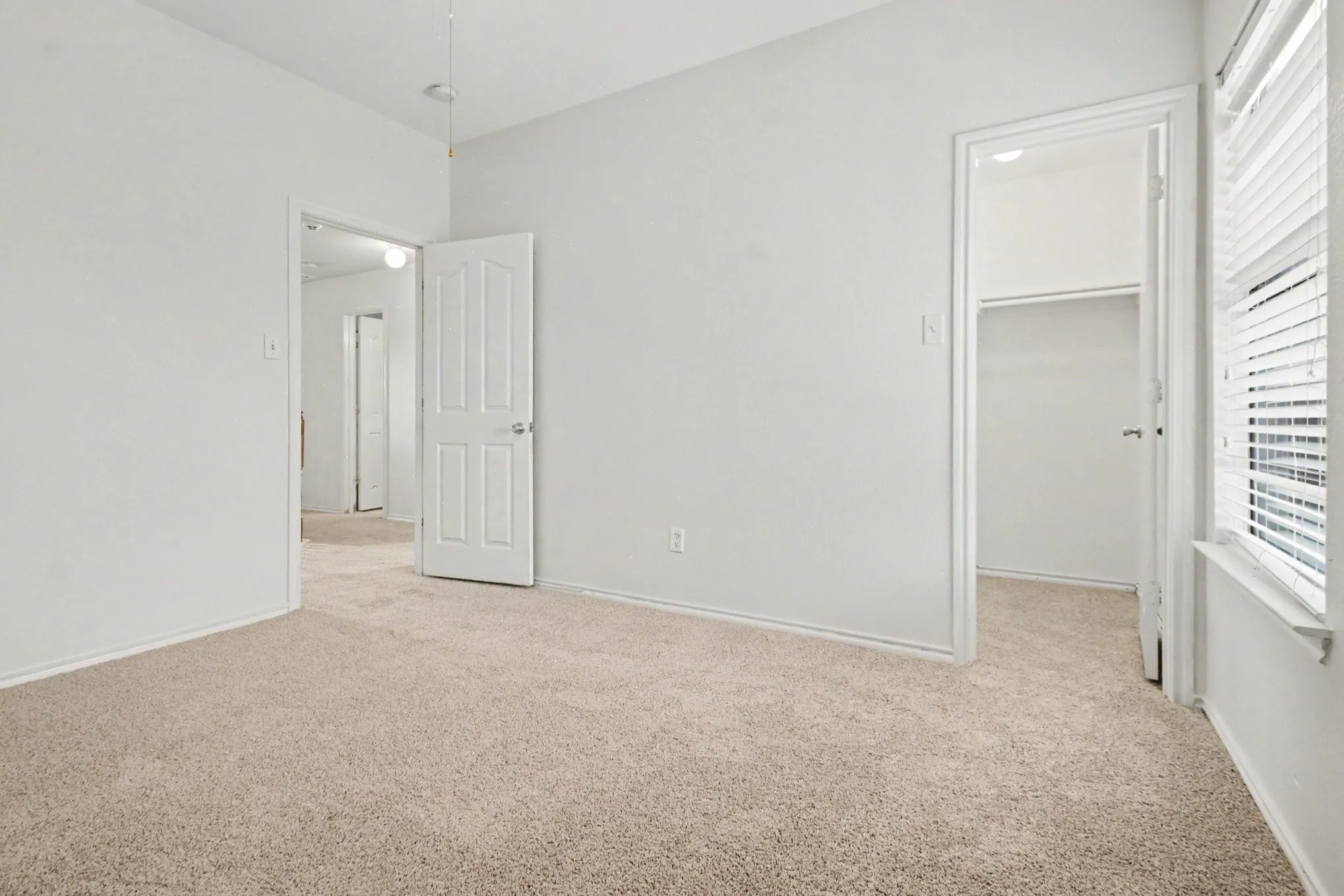 Single Family Residence For Sale in Denton County , 3425 Hermalinda Drive, Denton, Texas 76207, 4 Bedroom, 3 Bathroom, 2 Garage spaces, 2,629 Sqft, built in 2006, mls#21318836, Real Estate Agent in Denton, Homes For Sale in Denton county, Homes For Sale in Denton, Realtor in Denton Texas, Real Estate Brokerage Independent Realty Texas, Luminita Cordes Realtor