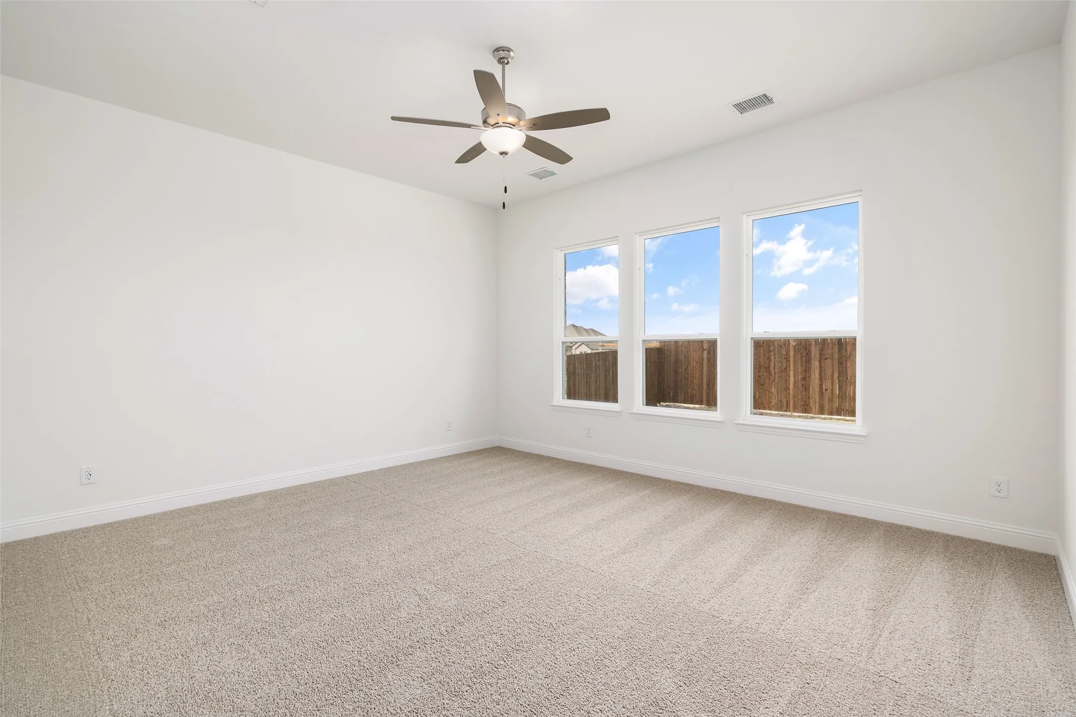 Single Family Residence For Sale in Collin County , 925 Cedar Street, Lavon, Texas 75166, 4 Bedrooms, 4 Bathrooms, 2 Garage spaces, 3,448 Sqft, built in 2026, Price $519,000, mls#21320745, Real Estate Agent in Lavon, Homes For Sale in Collin county, Homes For Sale in Lavon, Realtor in Lavon Texas, Real Estate Brokerage Independent Realty Texas, Luminita Cordes Realtor